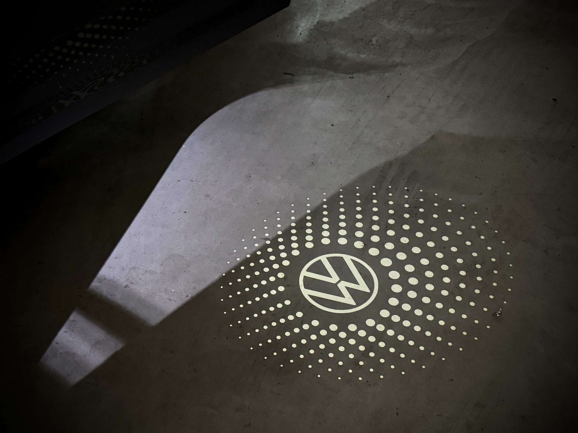 VW T-Roc 1.5 eTSI mHEV Style DSG-image-6