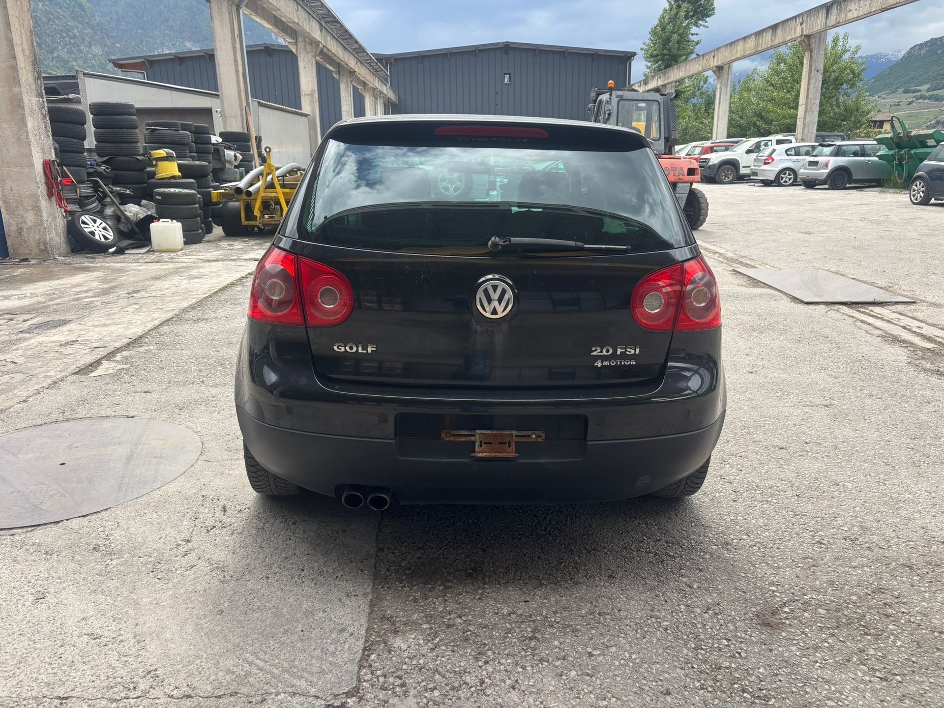 VW Golf 2.0 FSI Sportline 4Motion-image-6