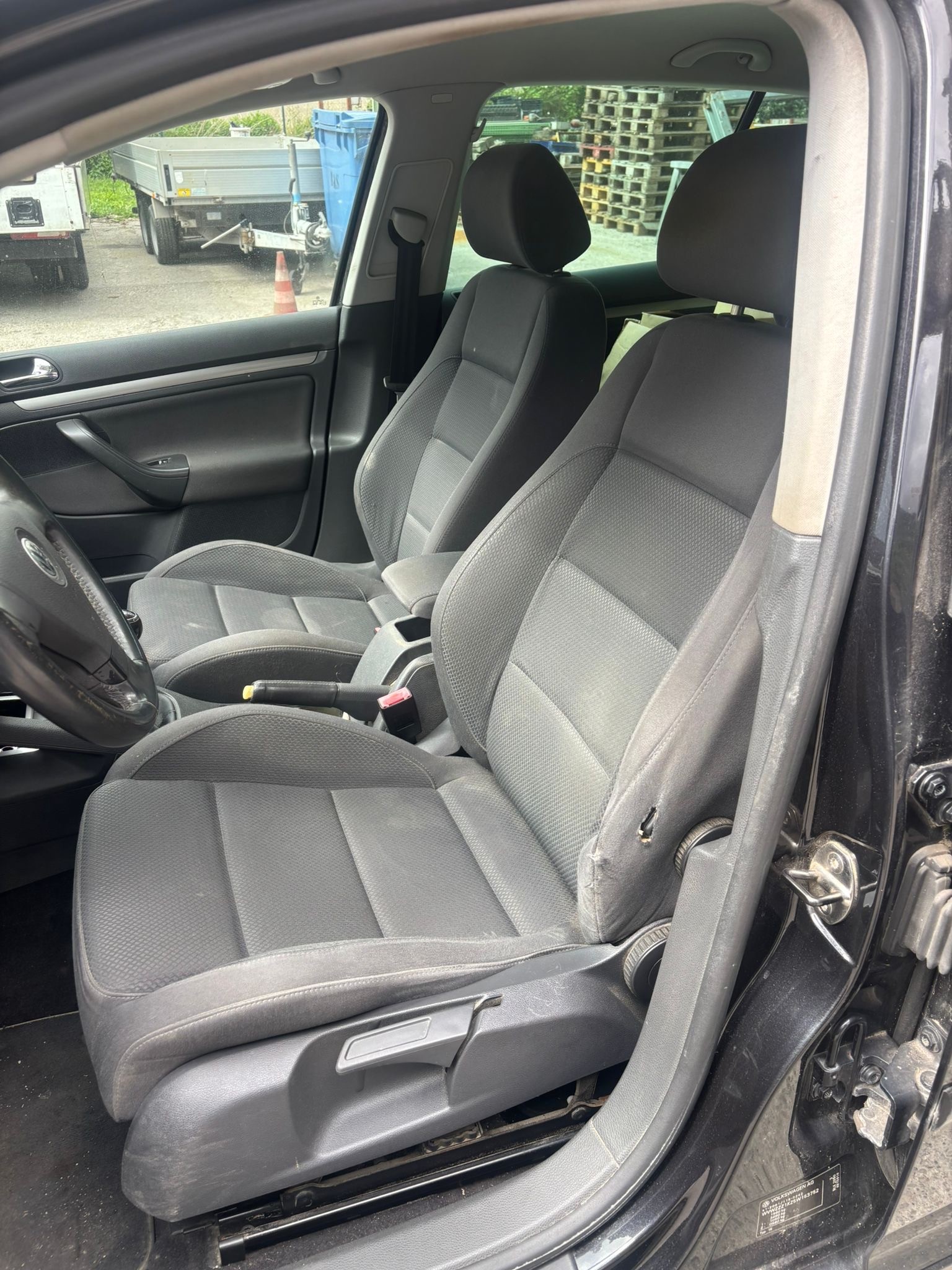 VW Golf 2.0 FSI Sportline 4Motion-image-3