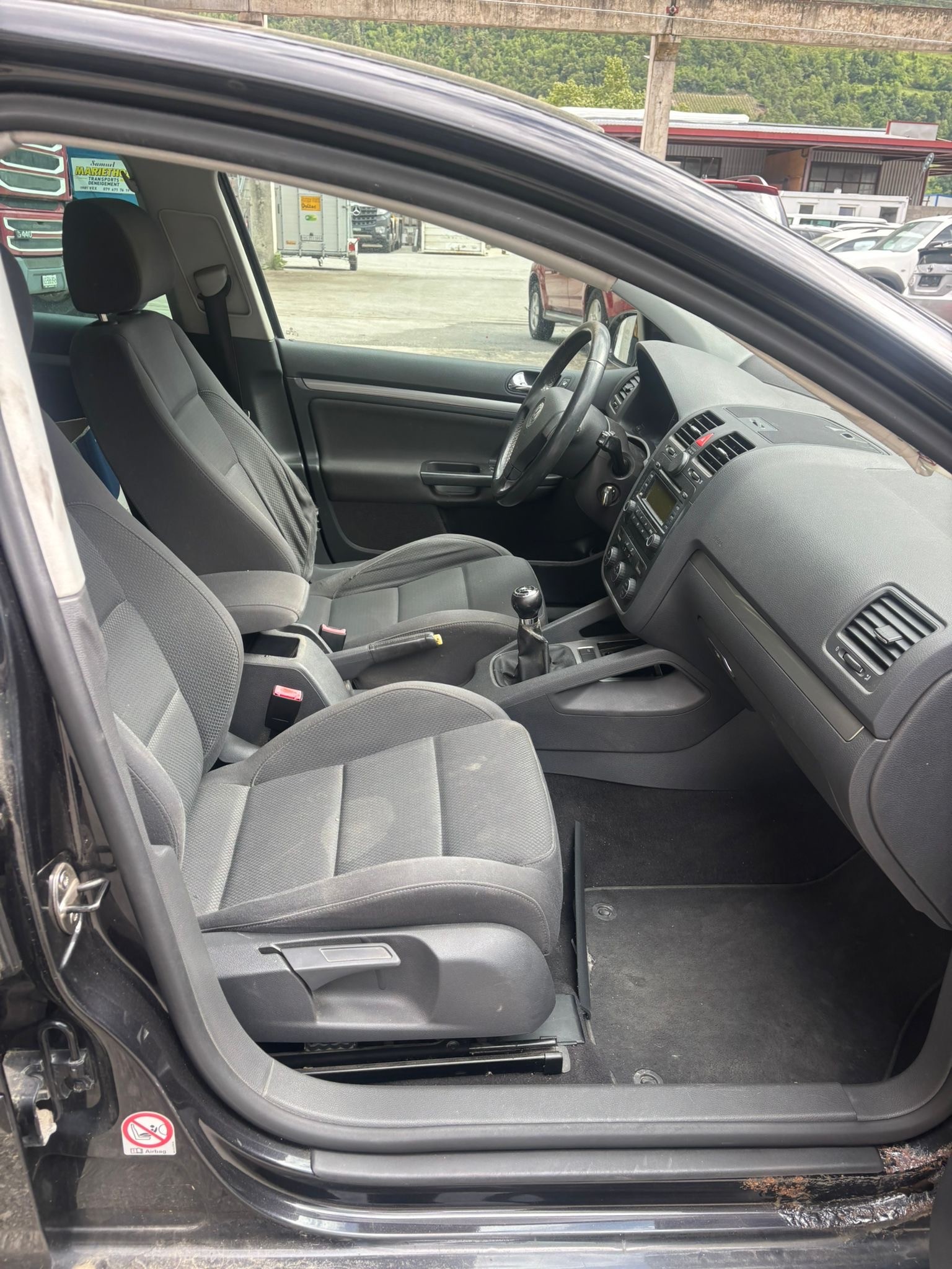 VW Golf 2.0 FSI Sportline 4Motion-image-2