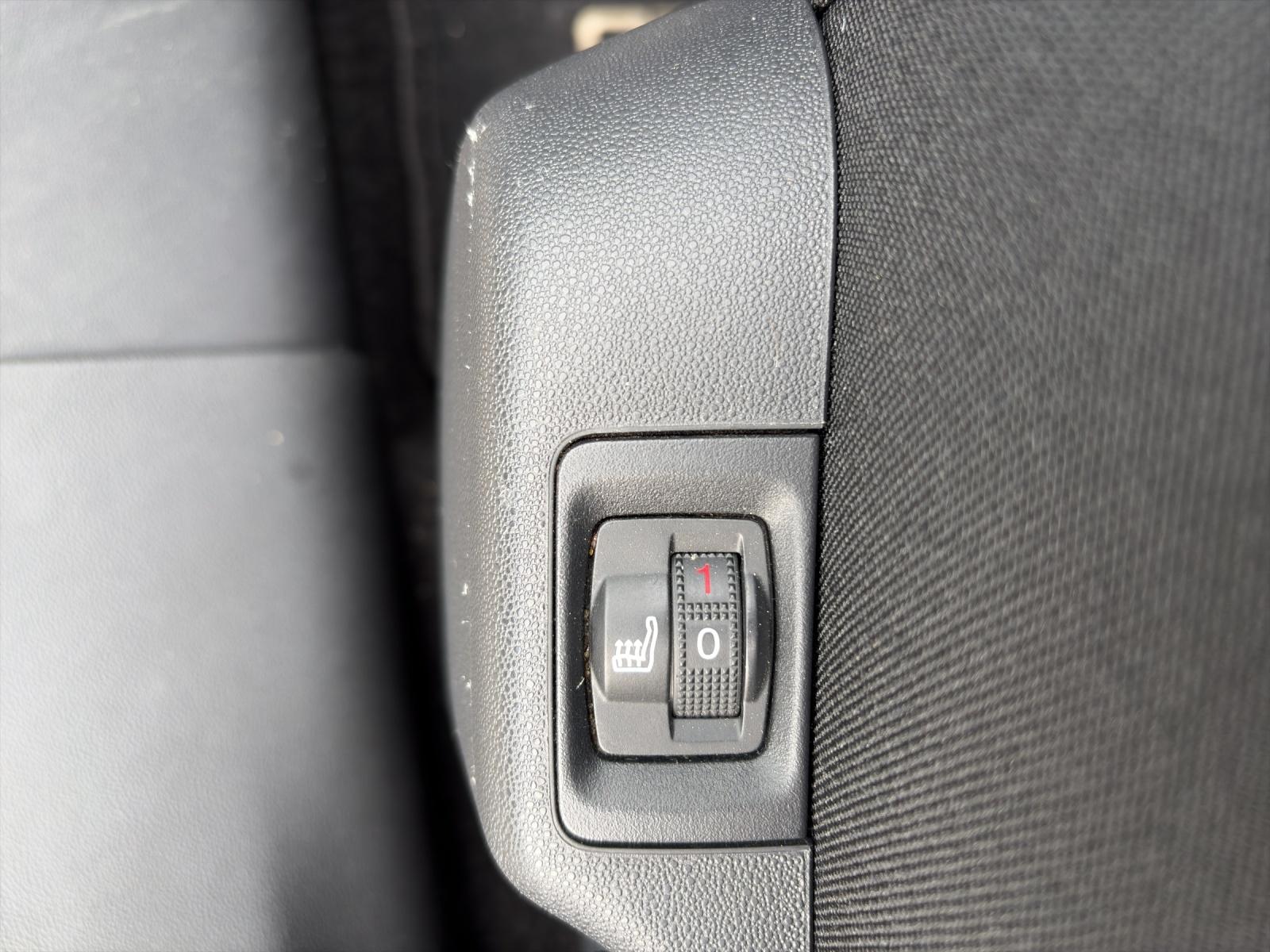 CITROEN C3 1.2 PureTech Shine-image-15