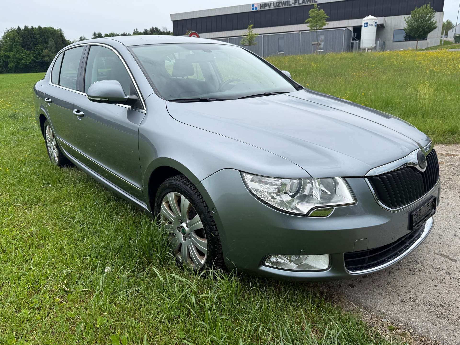 SKODA Superb 2.0 TDi Elegance DSG