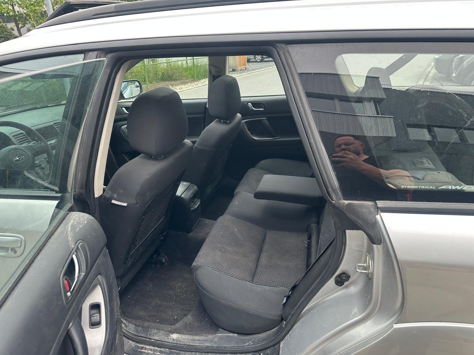 SUBARU Outback 2.5i AWD-image-12