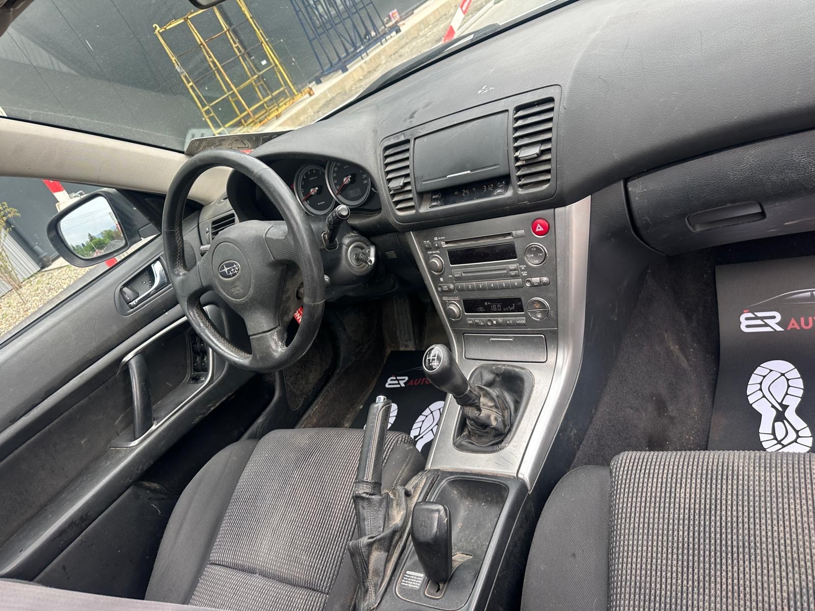 SUBARU Outback 2.5i AWD-image-9