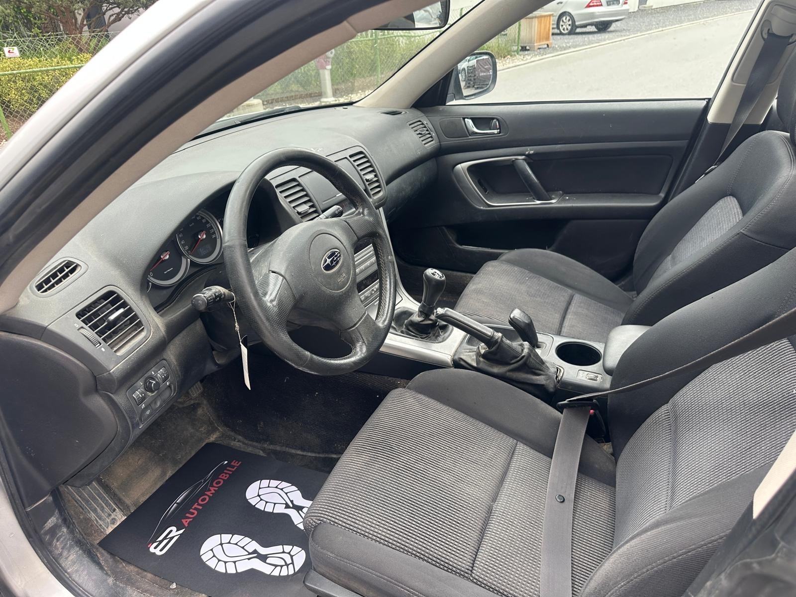 SUBARU Outback 2.5i AWD-image-8