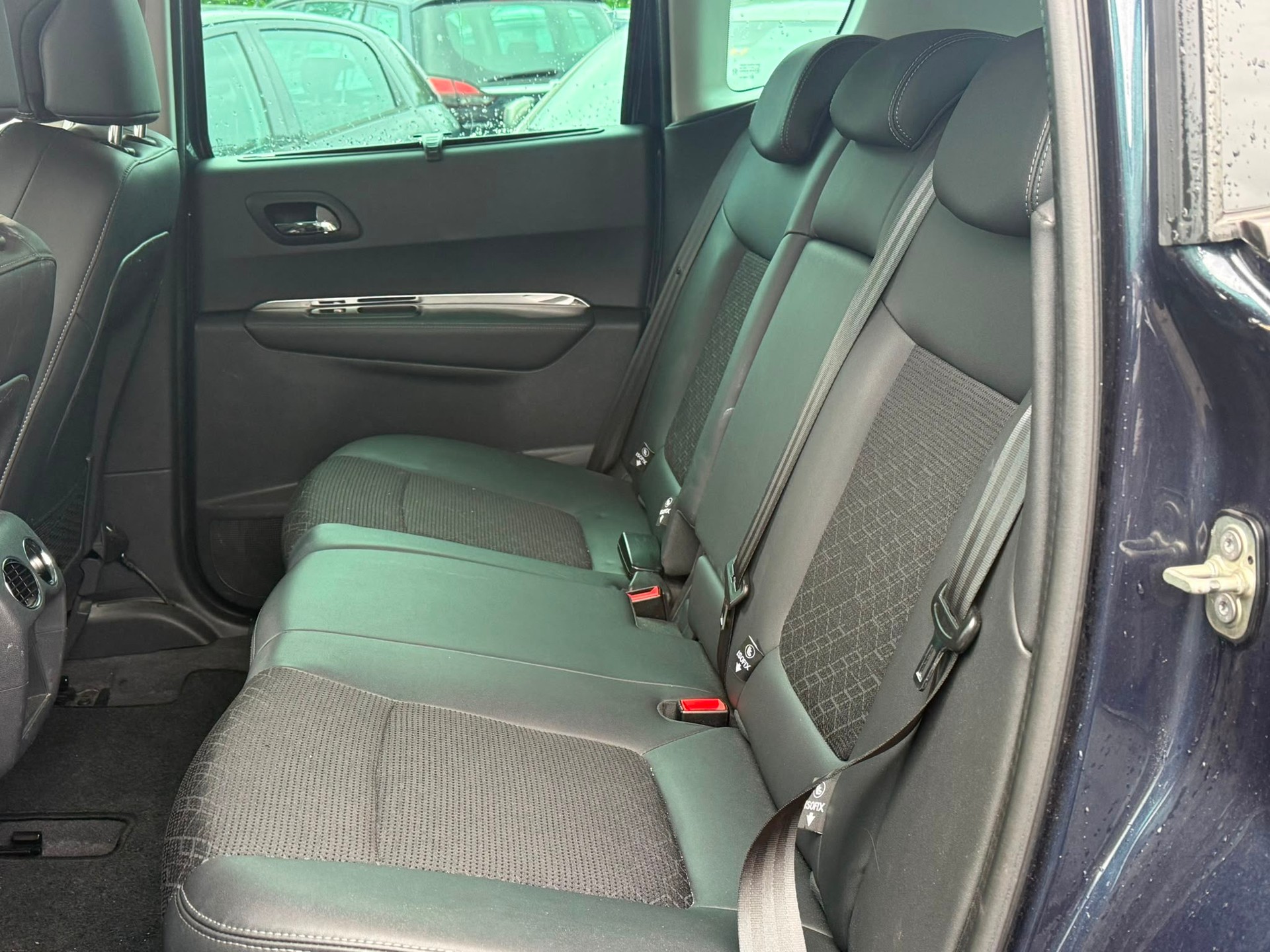 PEUGEOT 3008 1.6 HDI Business automatique-image-9