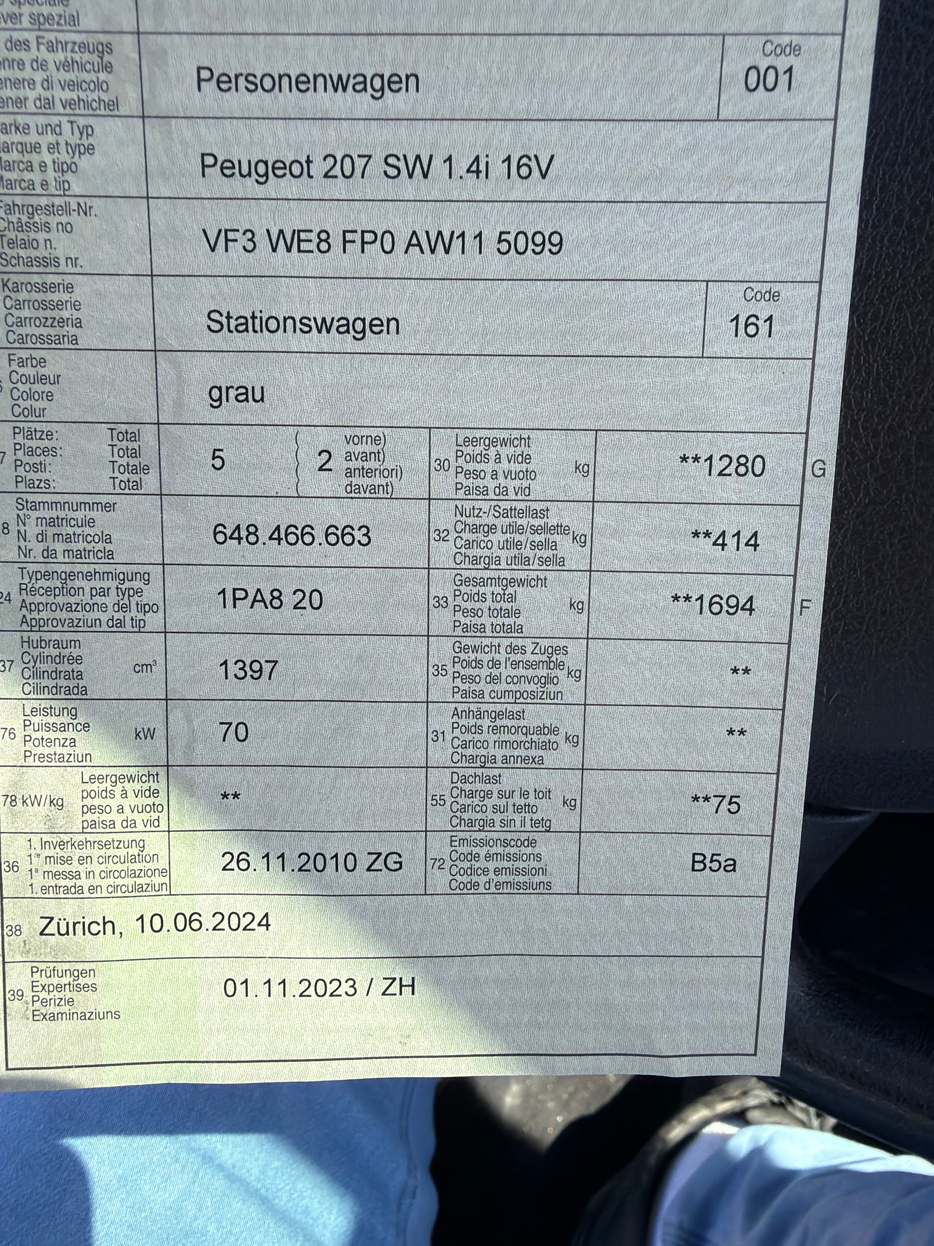 PEUGEOT 207 SW 1.4 16V Sport-image-10