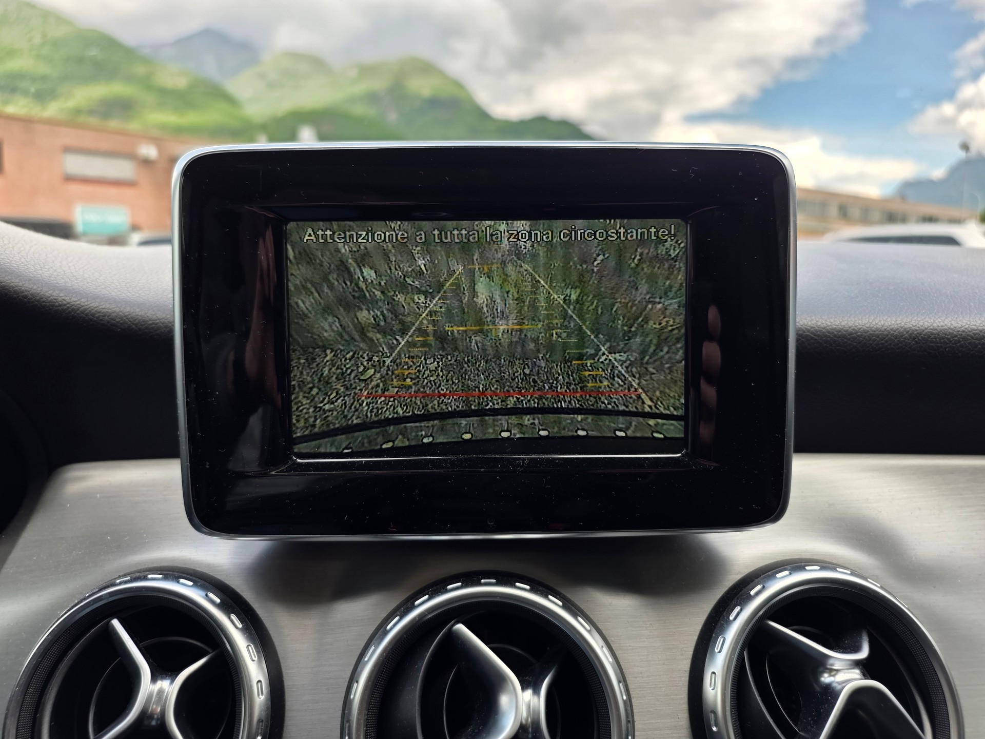 MERCEDES-BENZ GLA 200 CDI AMG Line 4Matic 7G-DCT-image-15