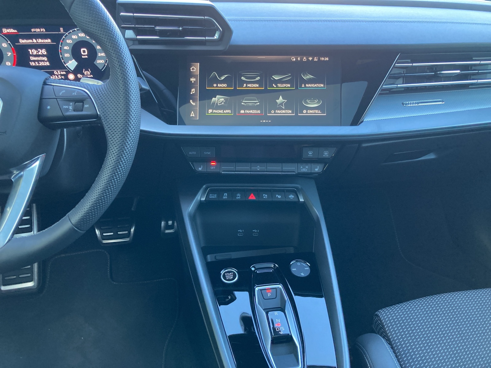 AUDI A3 Sportback 35 TFSI S line S-tronic-image-10