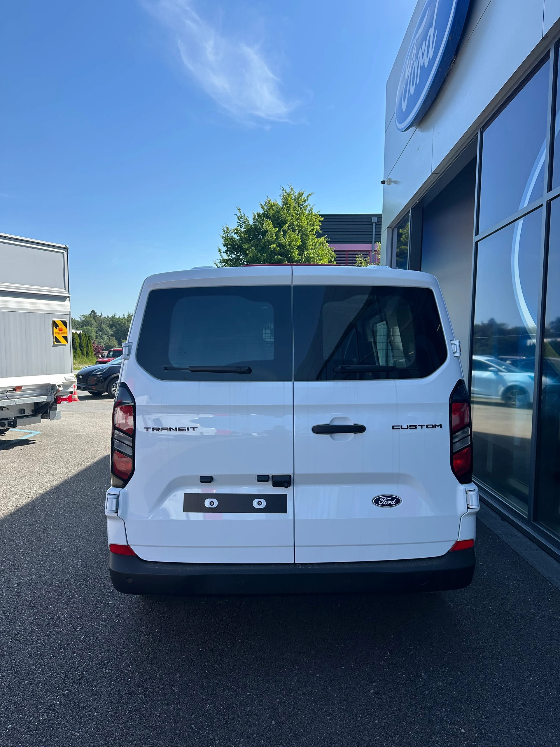 FORD Transit Custom Van 320 L1 2.0 EcoBl Trend/136CV/Aut.-image-4