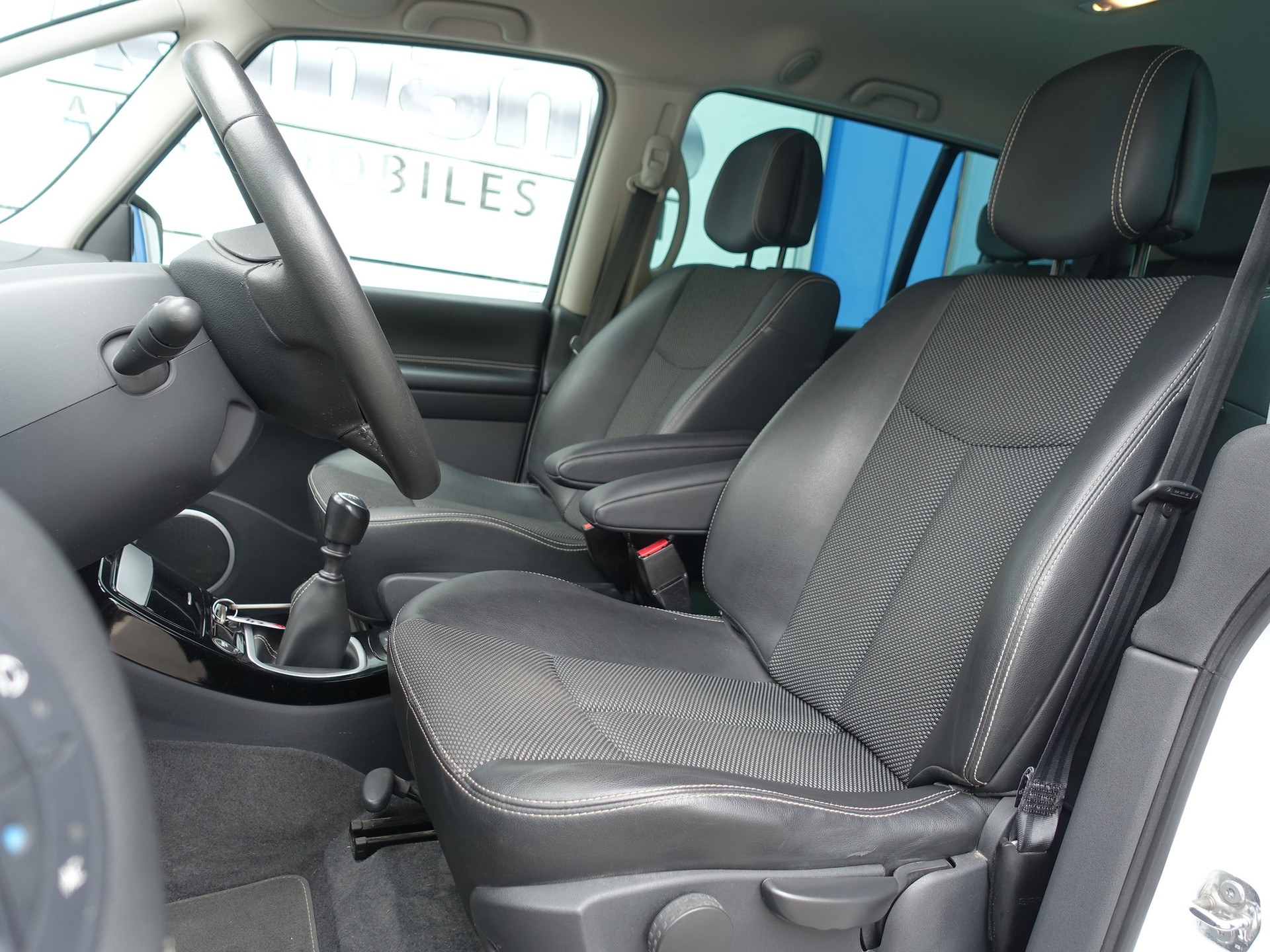 RENAULT Grand Espace 2.0 dCi Dynamique-image-8