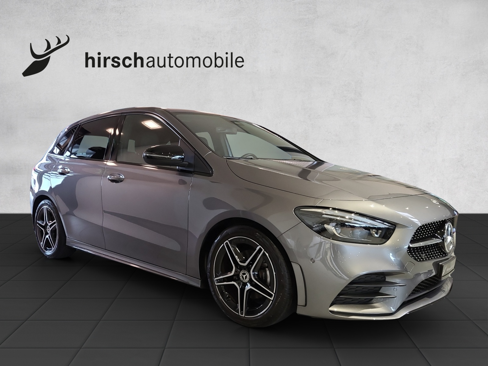 MERCEDES-BENZ B 200 4Matic AMG Line-image-4