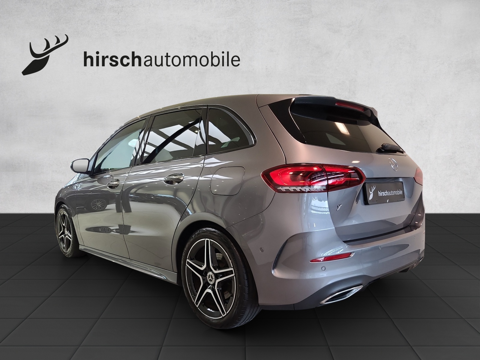 MERCEDES-BENZ B 200 4Matic AMG Line-showroom-element-1