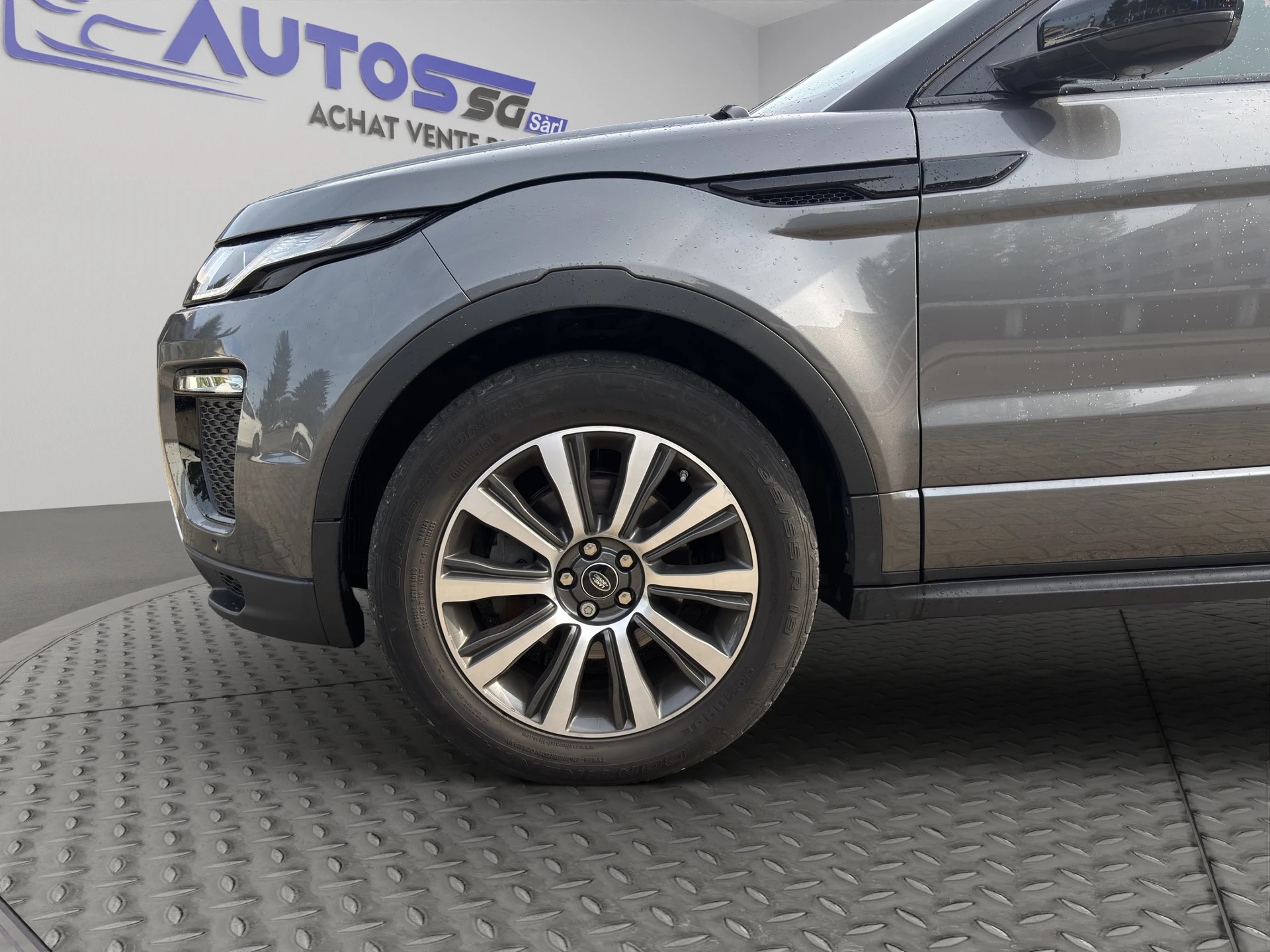 LAND ROVER Range Rover Evoque 2.0 TD4 SE Dynamc AT9-image-15