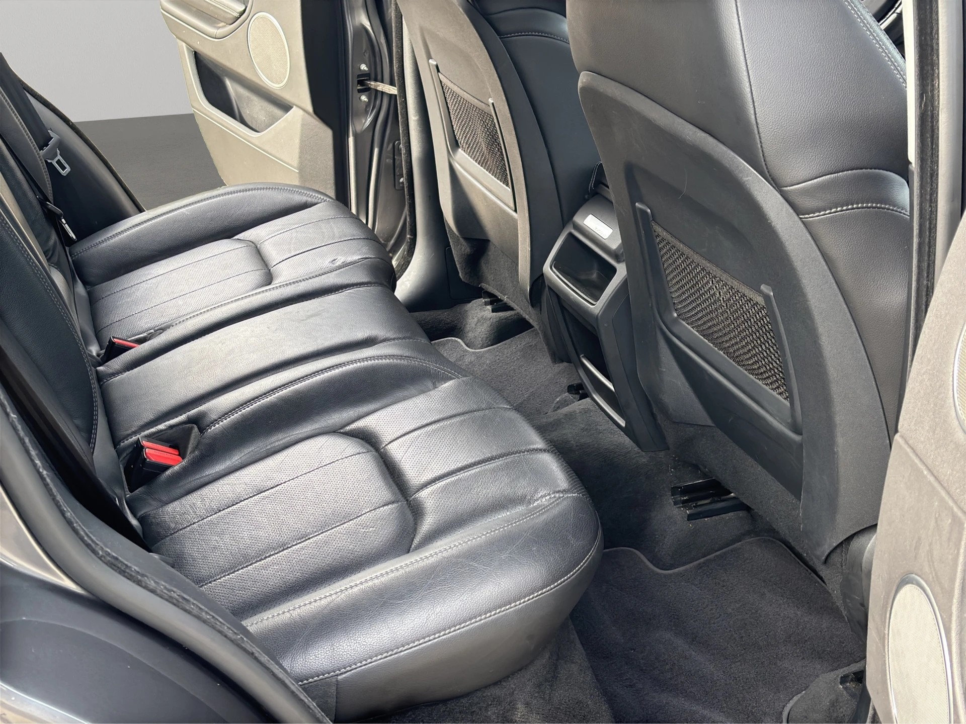 LAND ROVER Range Rover Evoque 2.0 TD4 SE Dynamc AT9-image-10