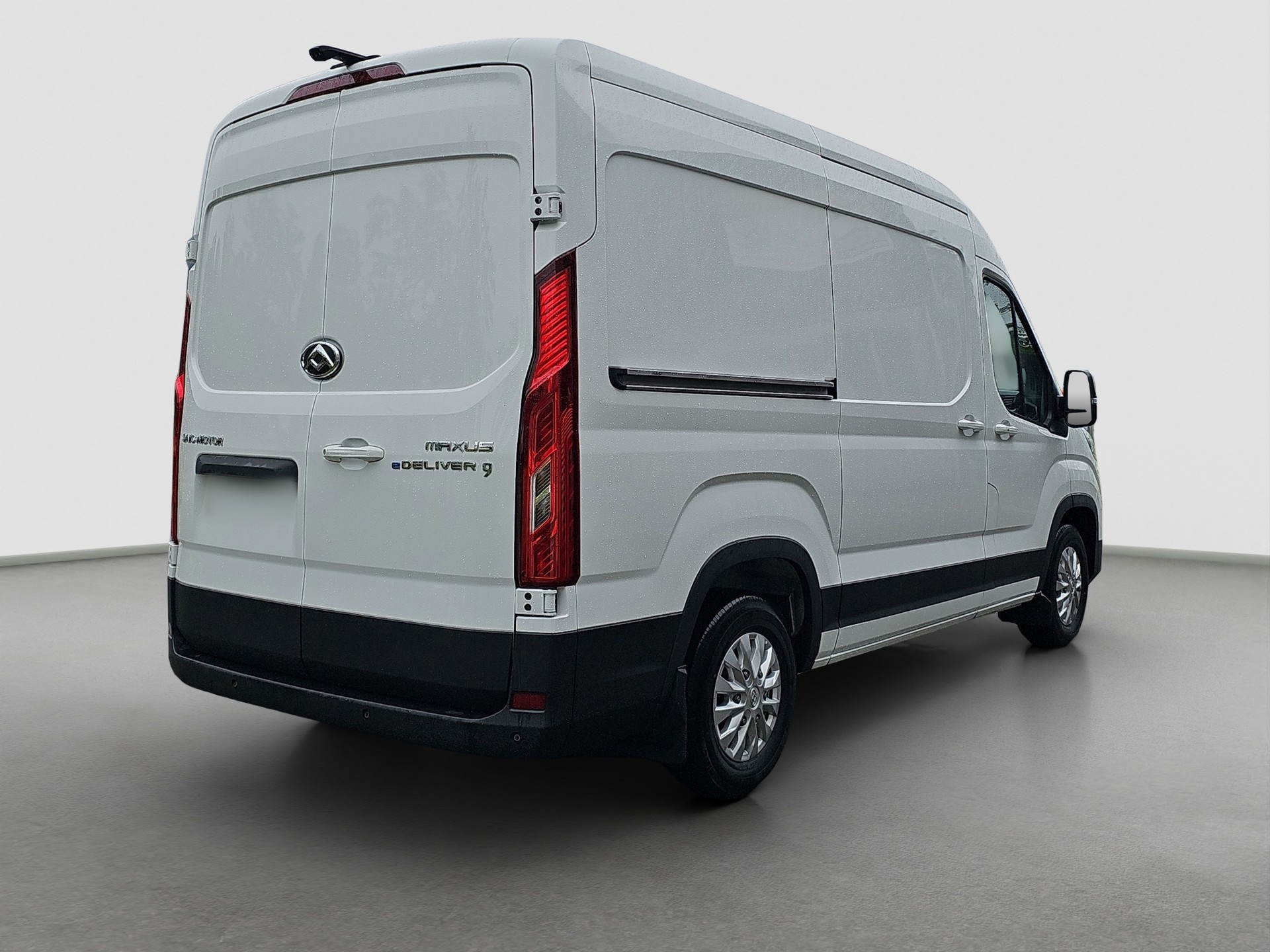MAXUS eDeliver 9 L2H2 72kWh-image-4