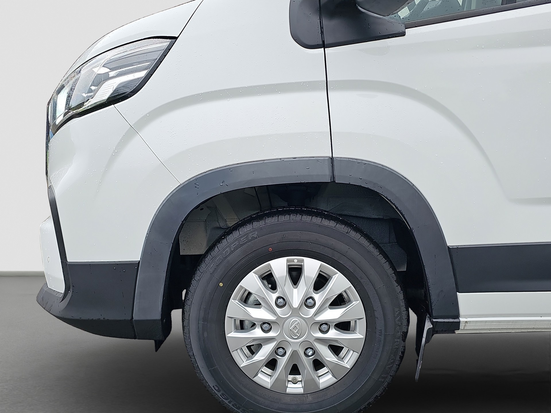 MAXUS eDeliver 9 L2H2 72kWh-image-14