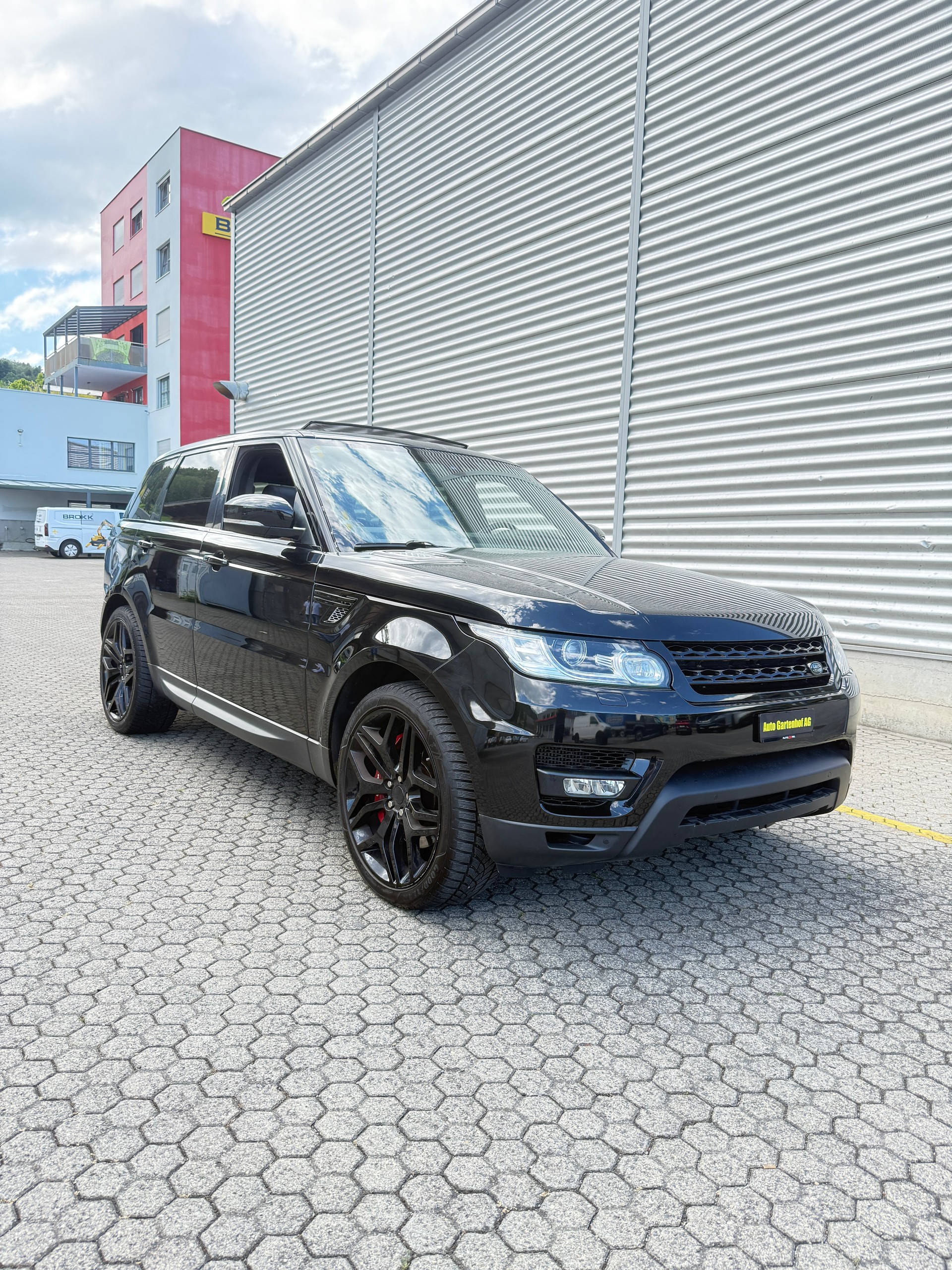 LAND ROVER Range Rover Sport 3.0 SDV6 HSE Automatic-image-4