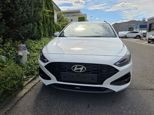 HYUNDAI i30 W 1.6 T-GDi AmpliaDCT-image-1