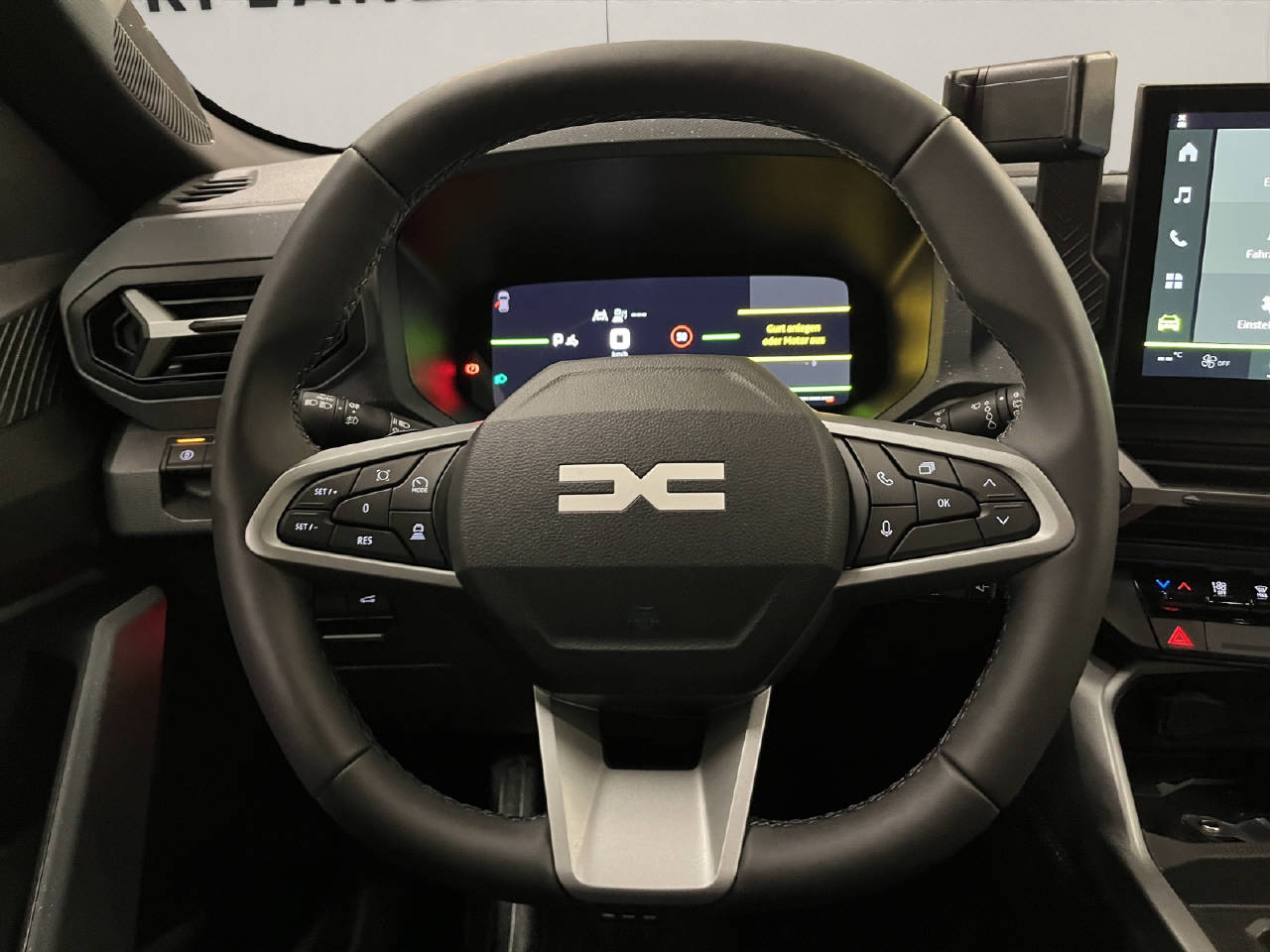 DACIA Bigster 1.2 Hybrid Journey 4WD-image-8