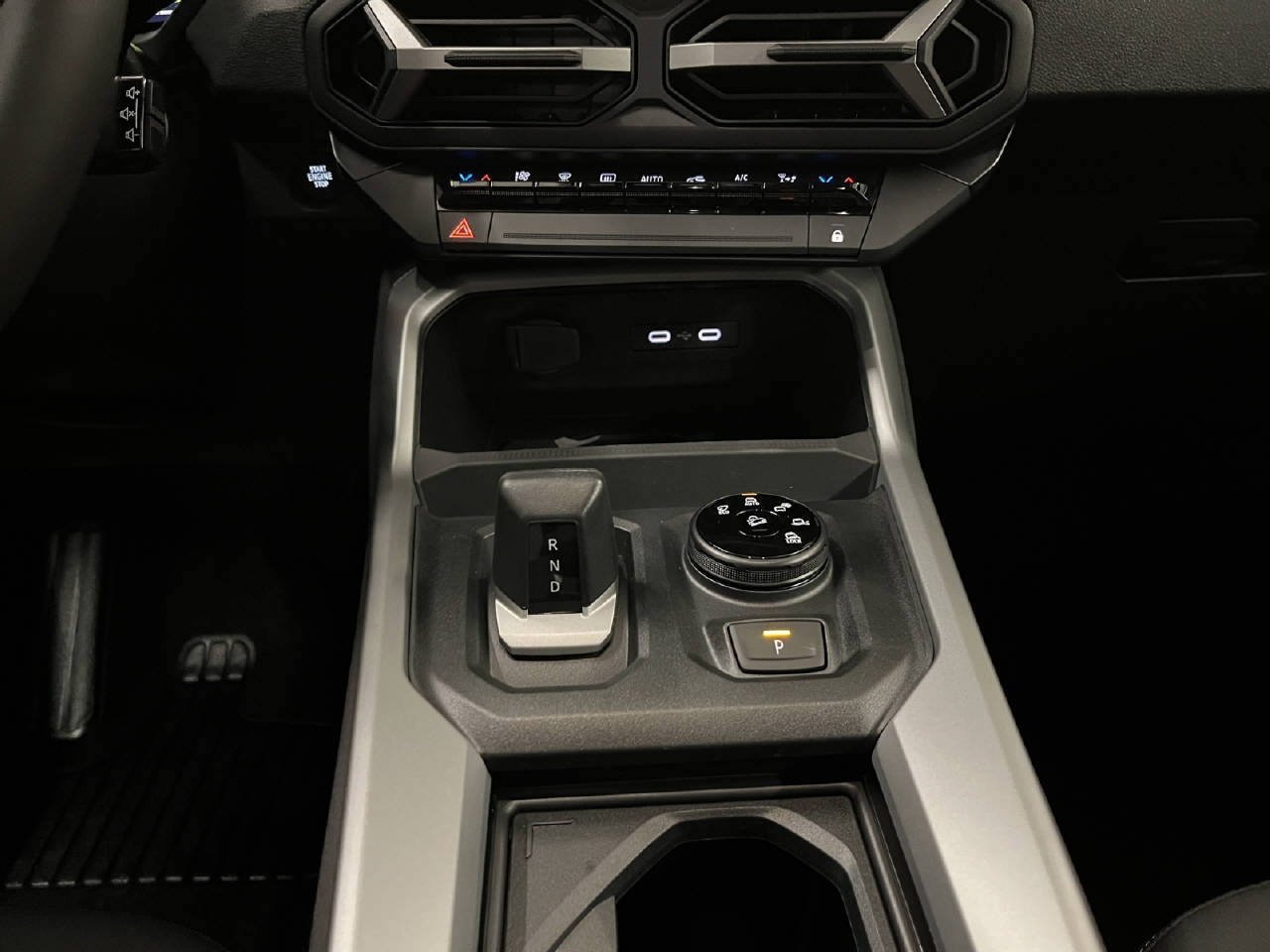 DACIA Bigster 1.2 Hybrid Journey 4WD-image-10