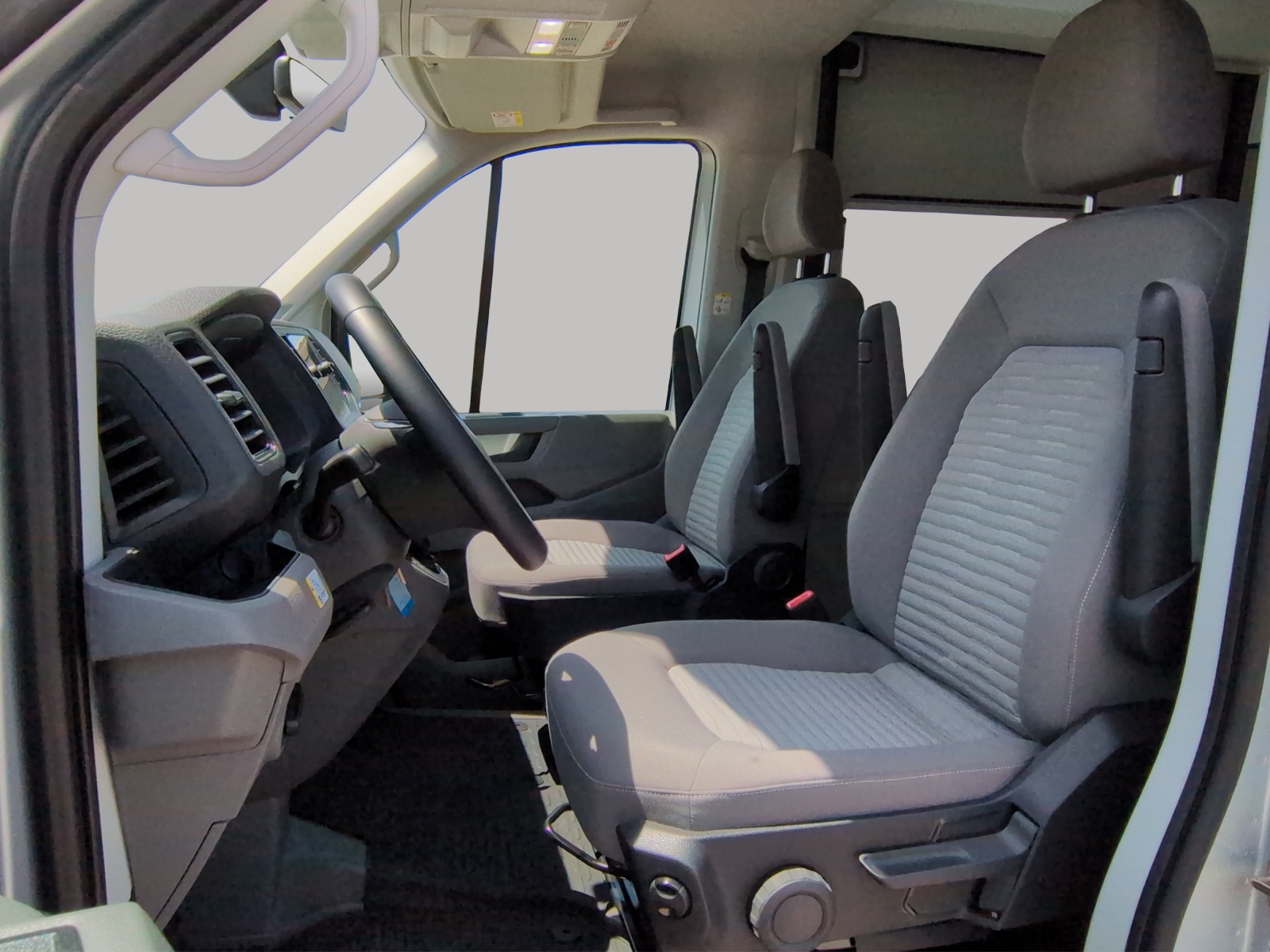 VW Grand California 600 2.0 BI-TDI-image-5