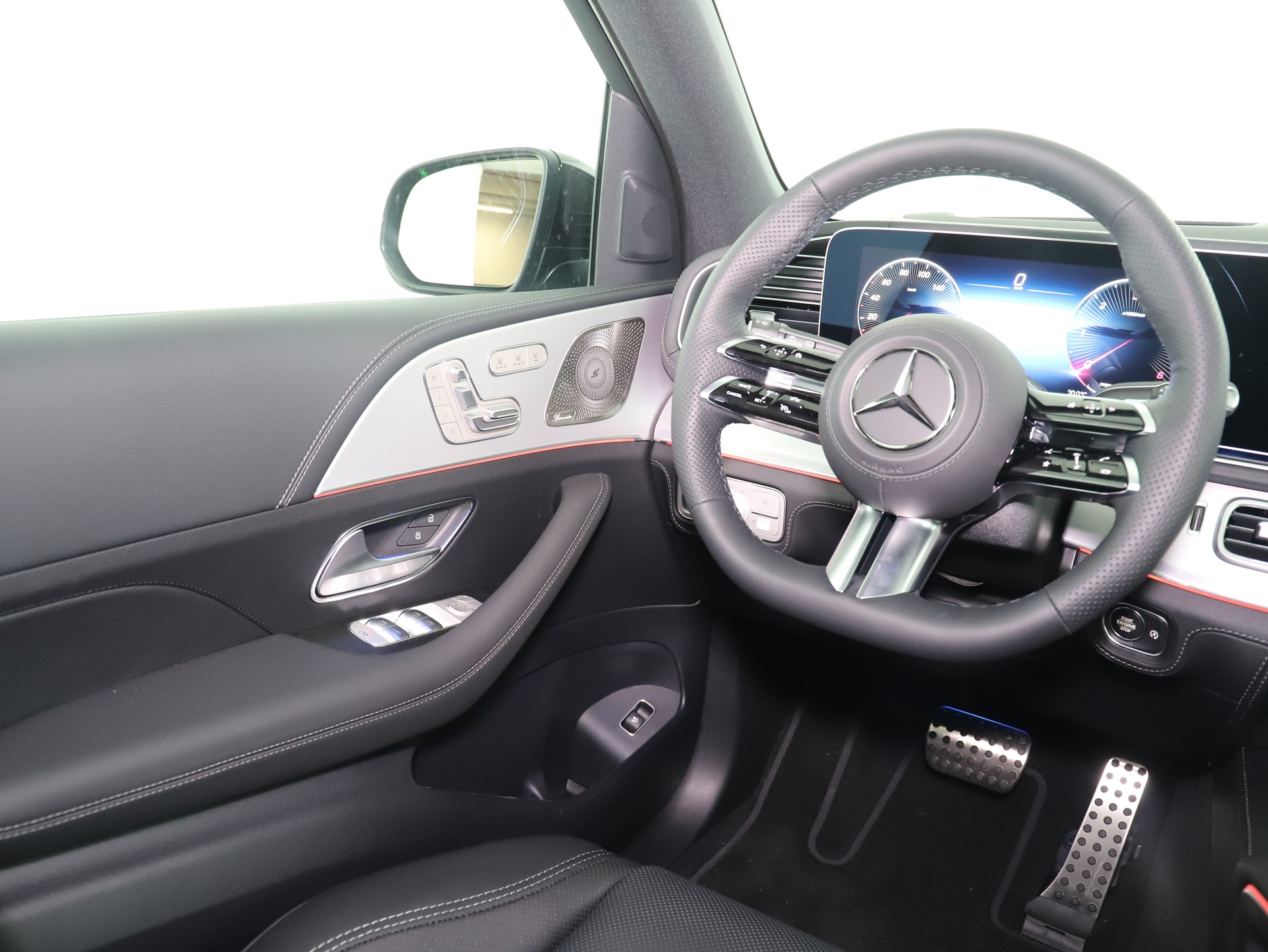 MERCEDES-BENZ GLE 300 d 4Matic-image-14