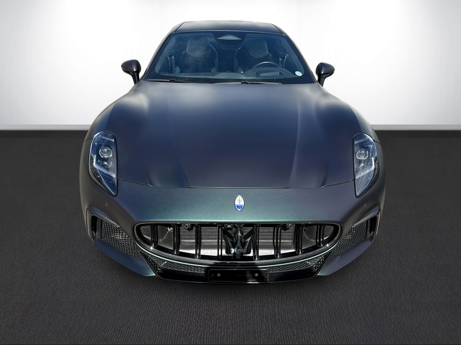 MASERATI GRANTURISMO PRIMASERIE TROFEO 75TH ANNIVERSARY | NERO COMETA FUORISIERIE-image-15
