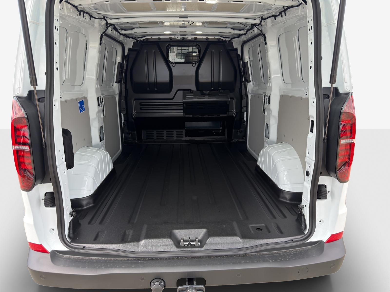 VW Transporter 2.0 TDI Automat-image-12