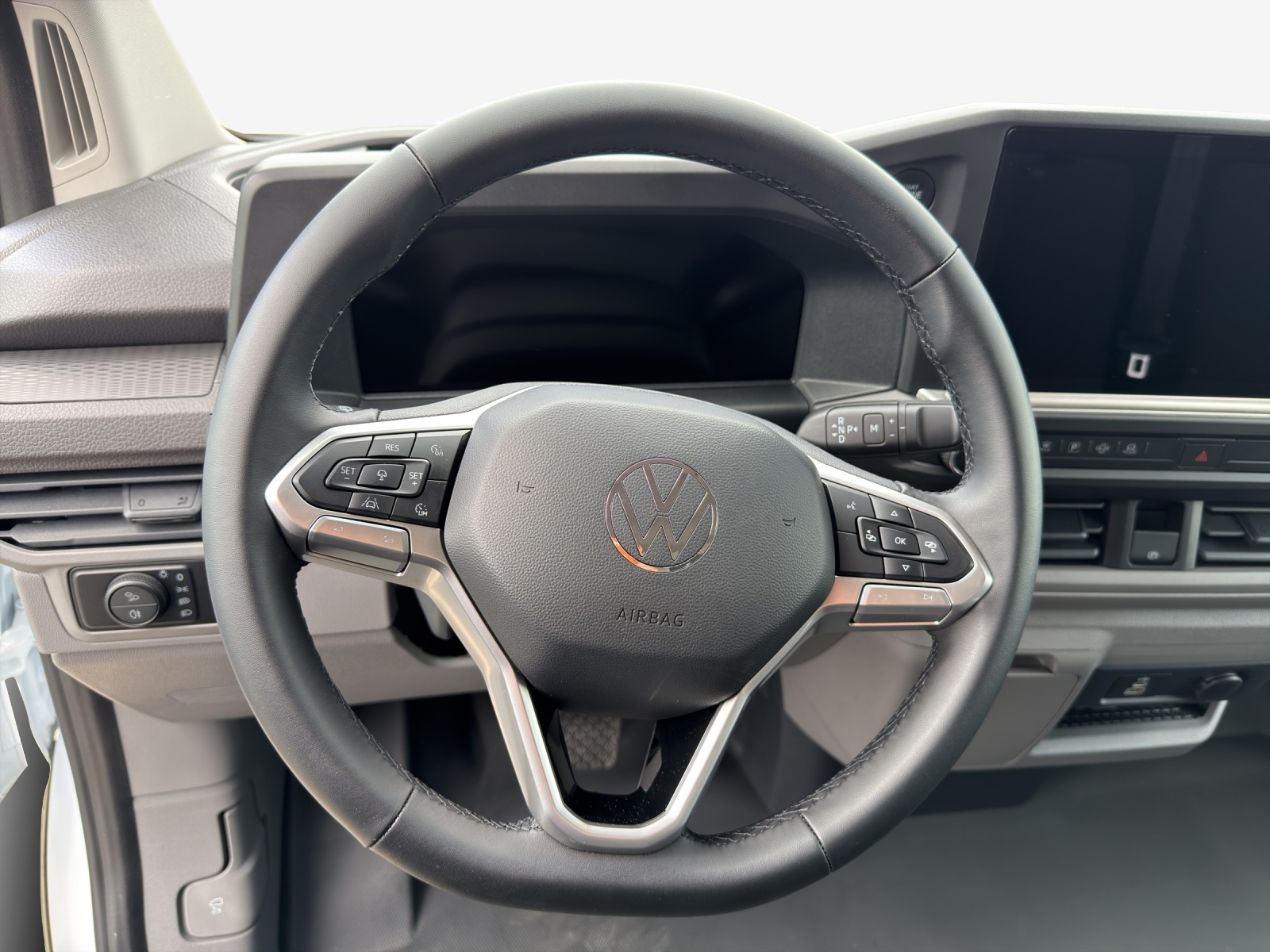VW Transporter 2.0 TDI Automat-image-9