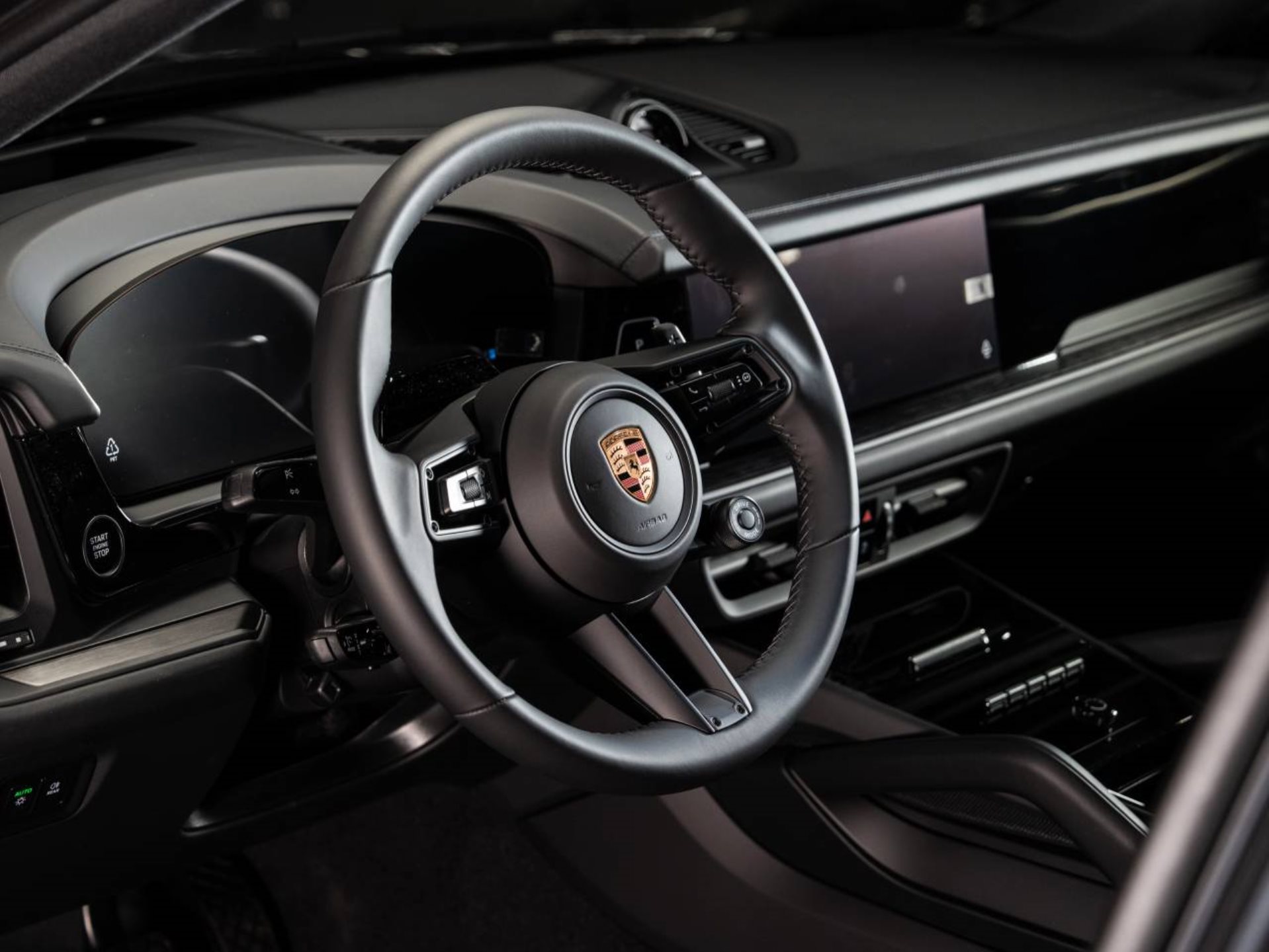 PORSCHE Cayenne E-Hybrid Coupé Black Edition-image-8