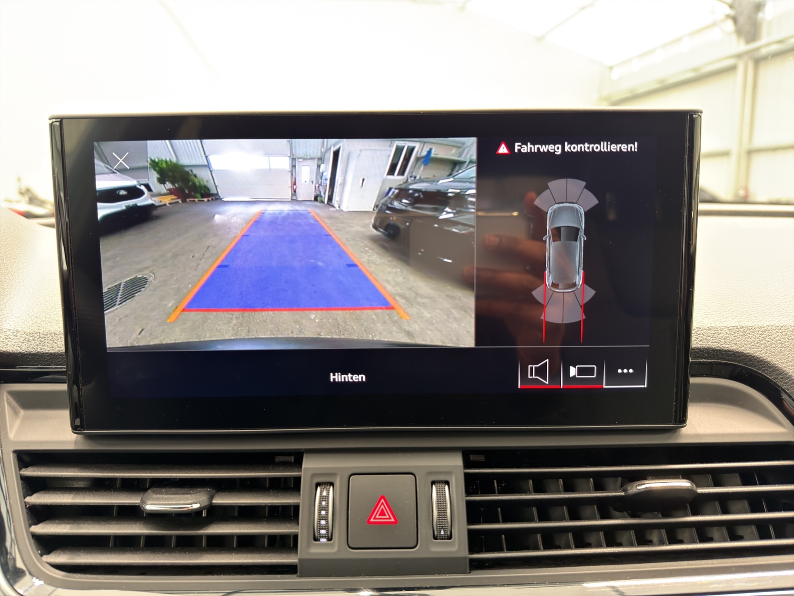 AUDI Q5 50 TFSI e PHEV S line quattro S-tronic - Luftfahrwerk - Matrix-LED - Garantie-image-10