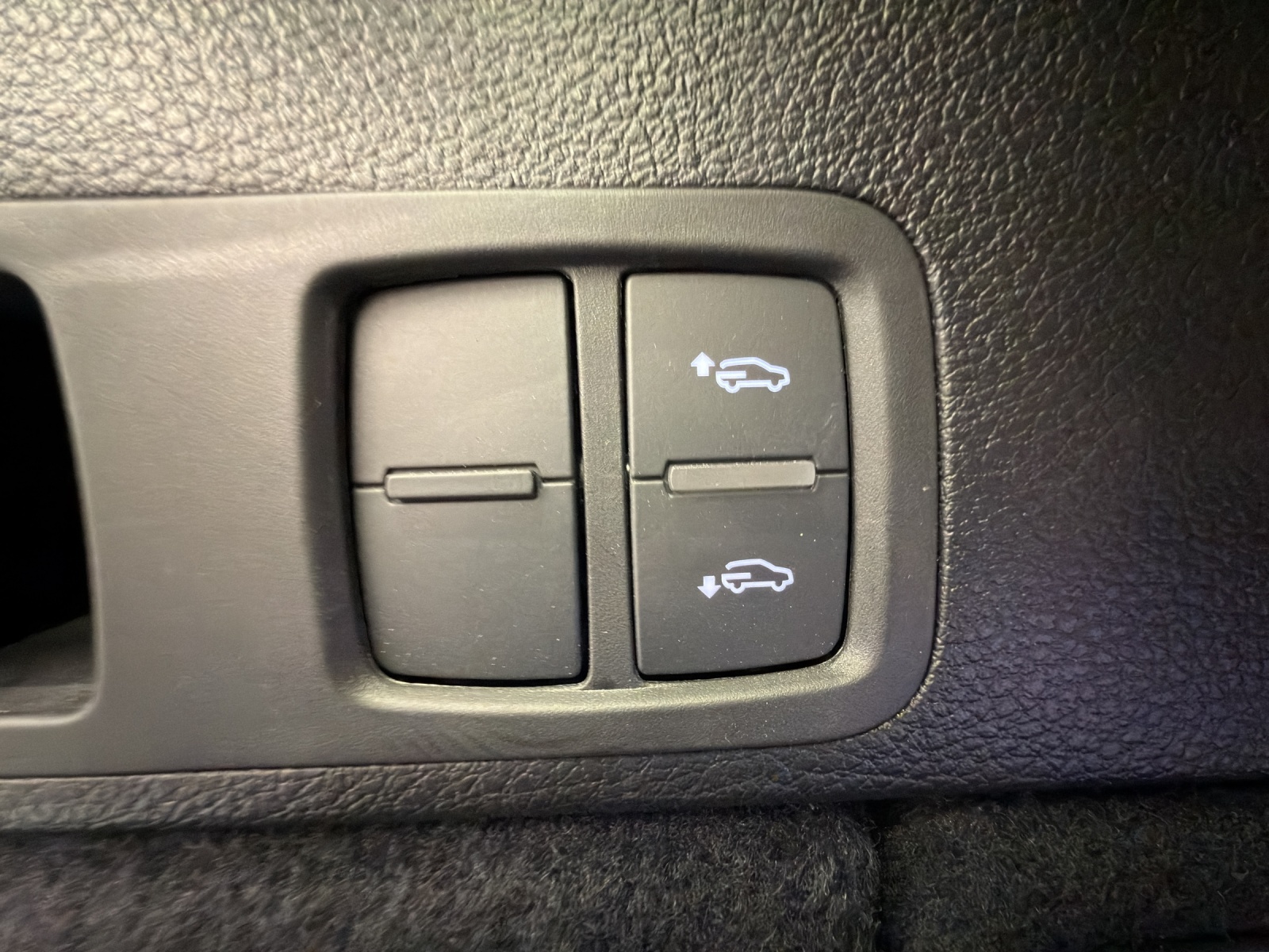 AUDI Q5 50 TFSI e PHEV S line quattro S-tronic - Luftfahrwerk - Matrix-LED - Garantie-image-13