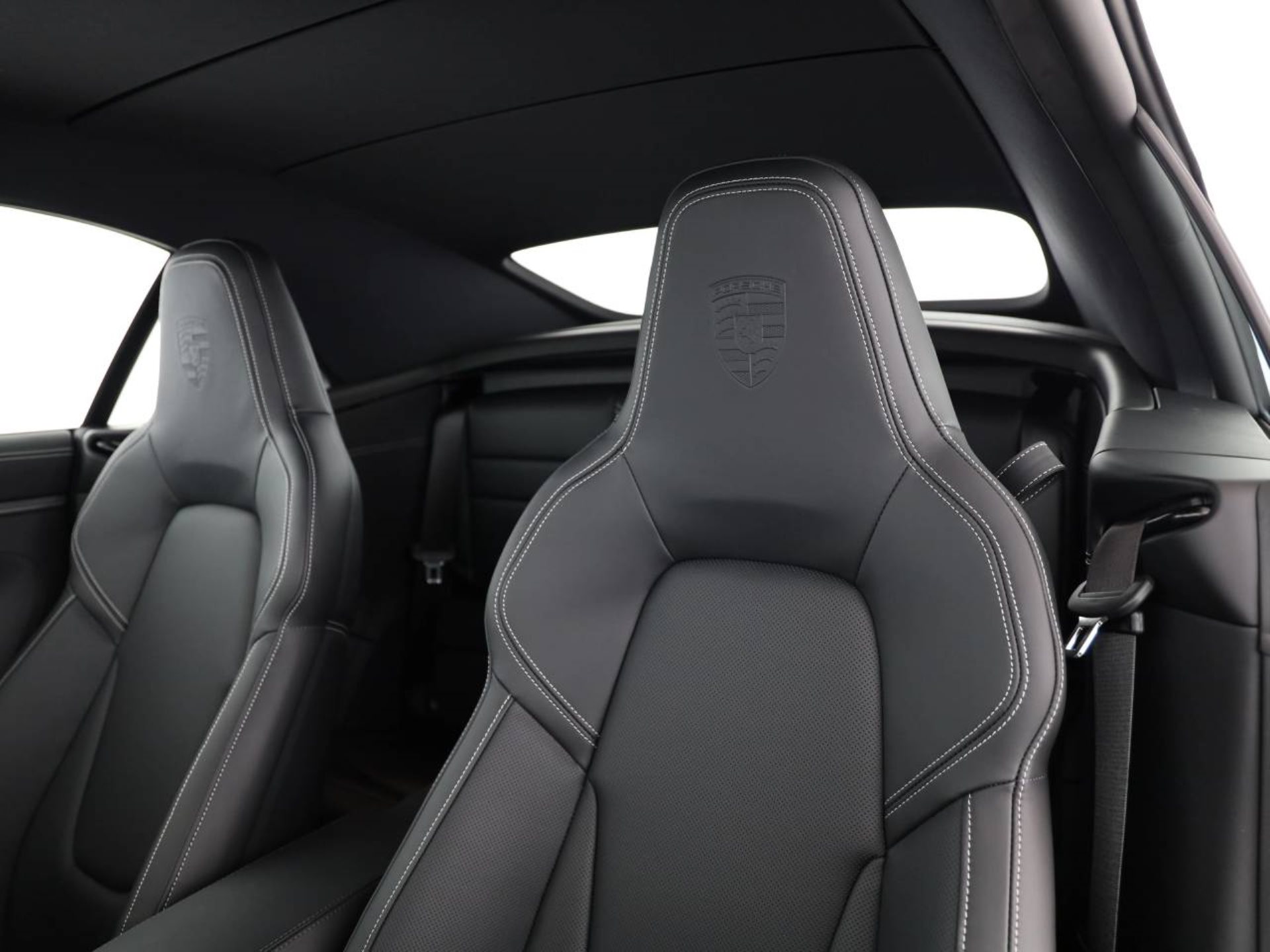 PORSCHE 911 Carrera S Cabriolet-image-4