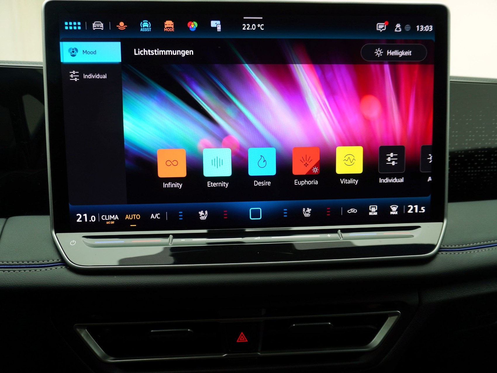 VW Tiguan 2.0 TSI DSG R-Line Black Style 4Motion **VW Werksgarantie bis 08/2030**-image-28