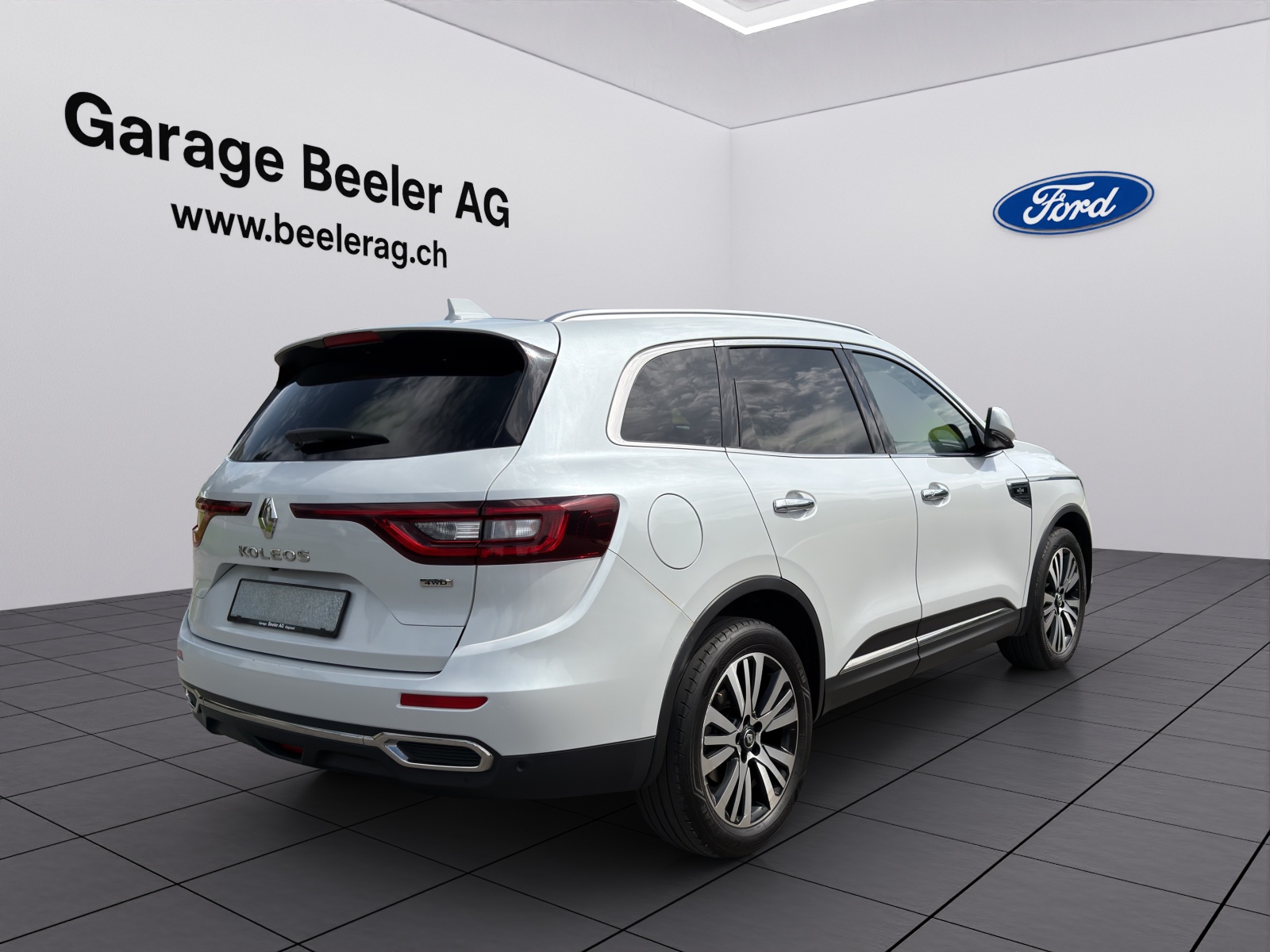 RENAULT Koleos 2.0 dCi Initiale X-Tronic 4WD-image-4