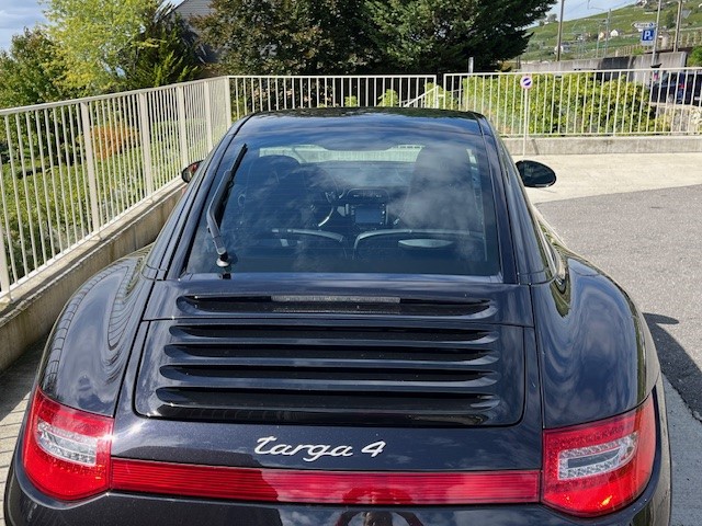 PORSCHE Targa 4 PDK-image-2