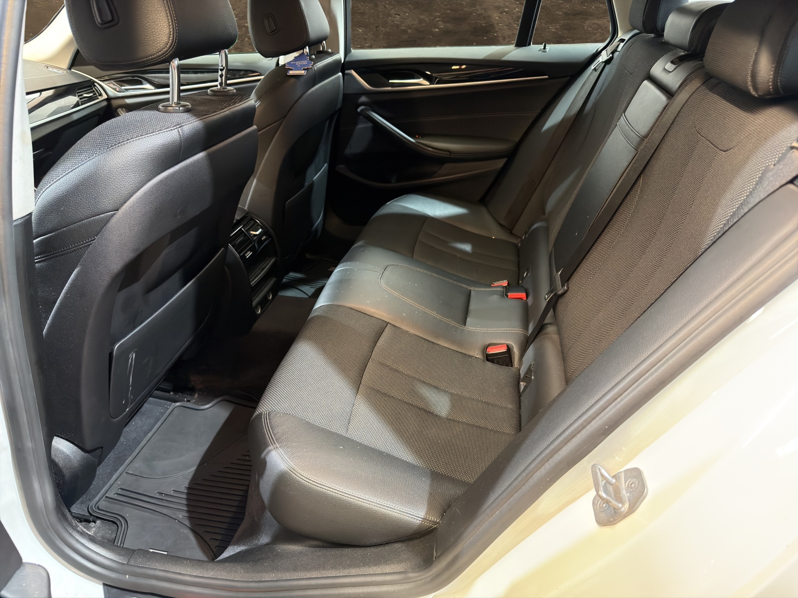 BMW 530d xDrive Touring Sport Line Steptronic-image-13