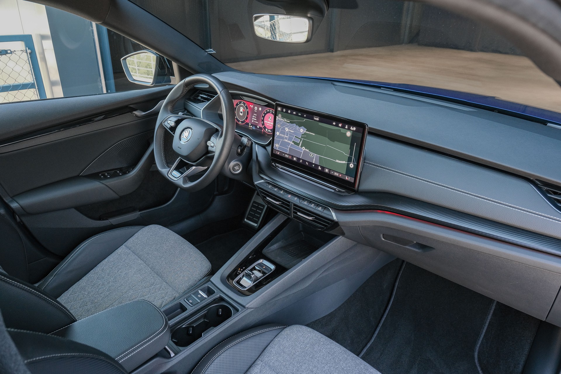 SKODA Octavia Limousine 1.5 TSI mHEV DSG SportLine-image-13