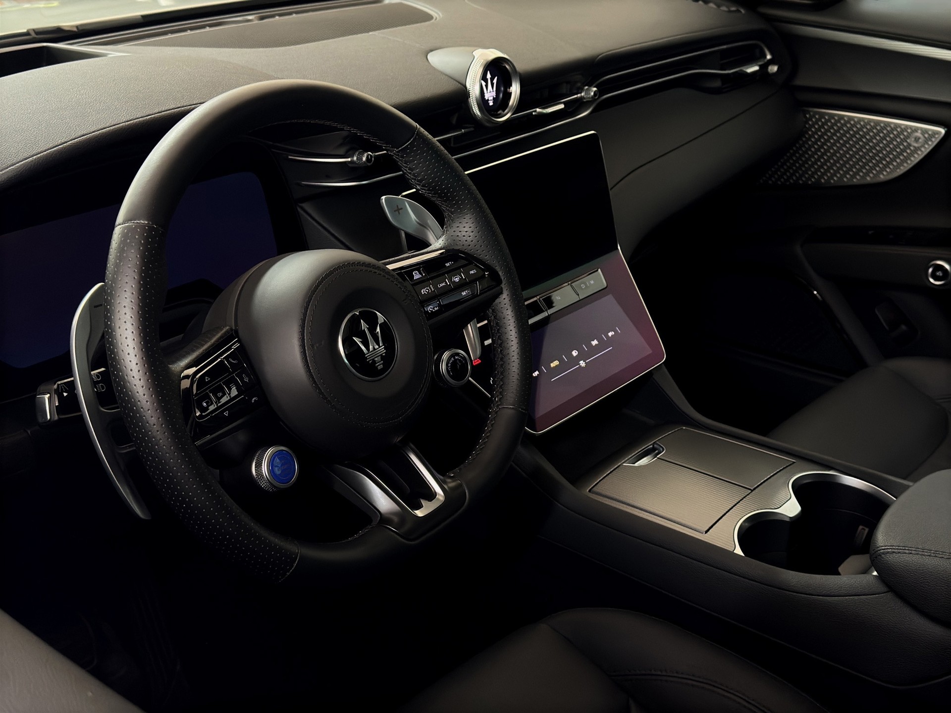 MASERATI Grecale 2.0 MHEV GT Hybrid Automatica "Pano-Sonus-HUD"-image-11