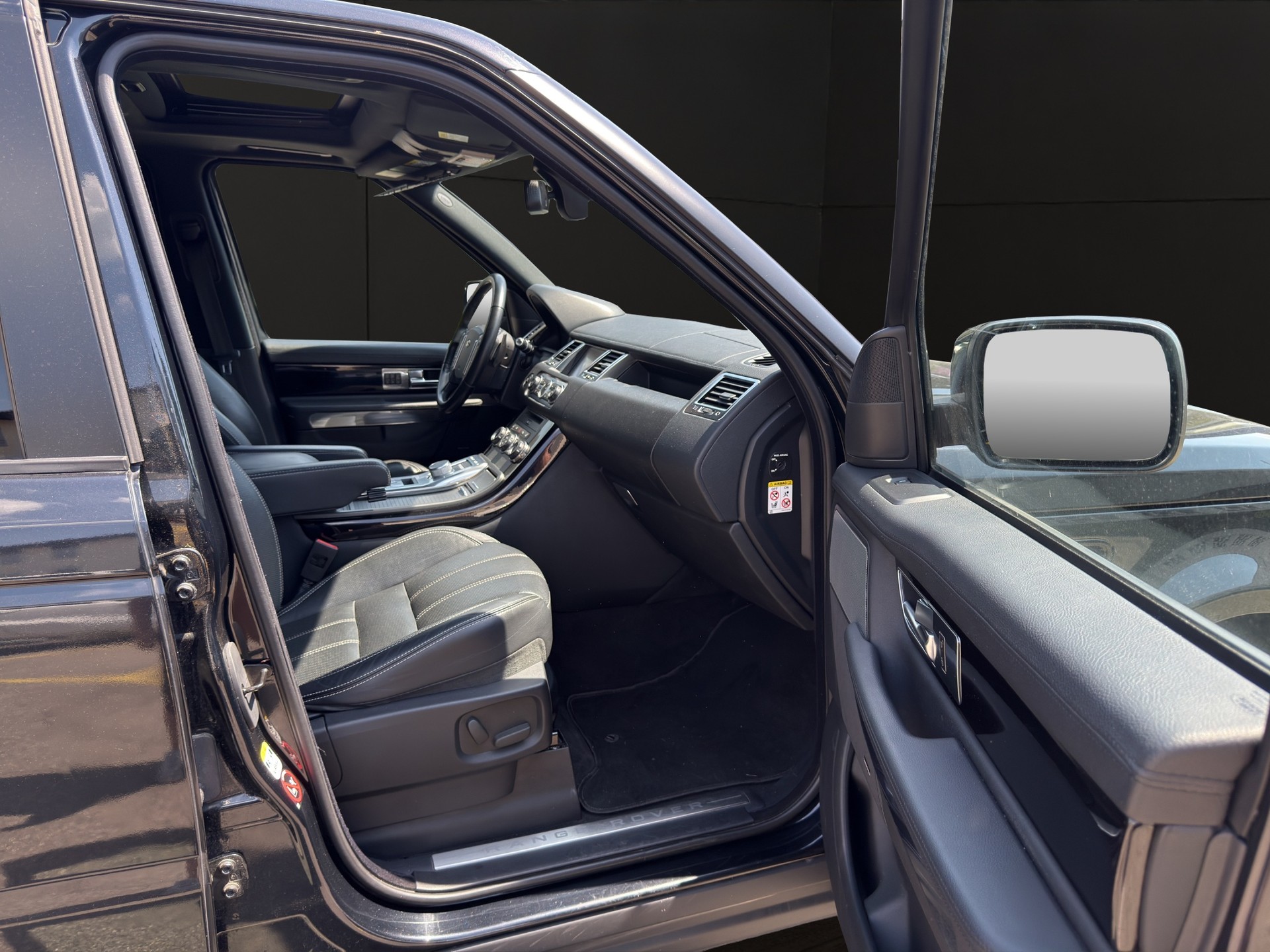 LAND ROVER Range Rover Sport 3.0 TDV6 SE Automatic-image-11