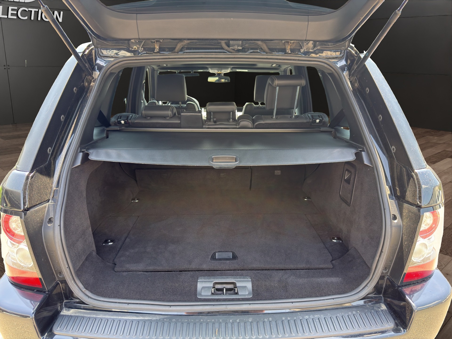 LAND ROVER Range Rover Sport 3.0 TDV6 SE Automatic-image-14