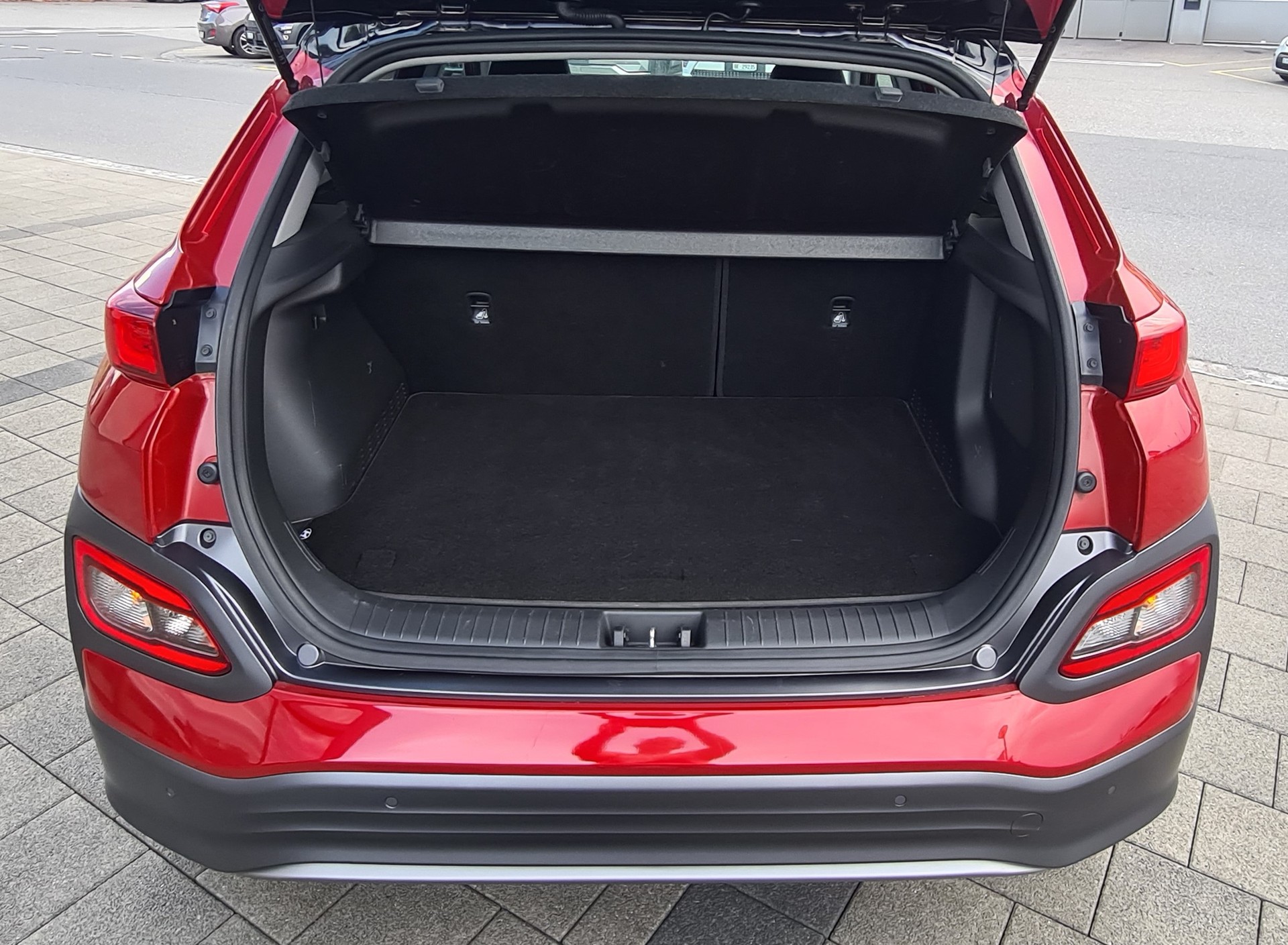 HYUNDAI Kona EV Amplia-image-12