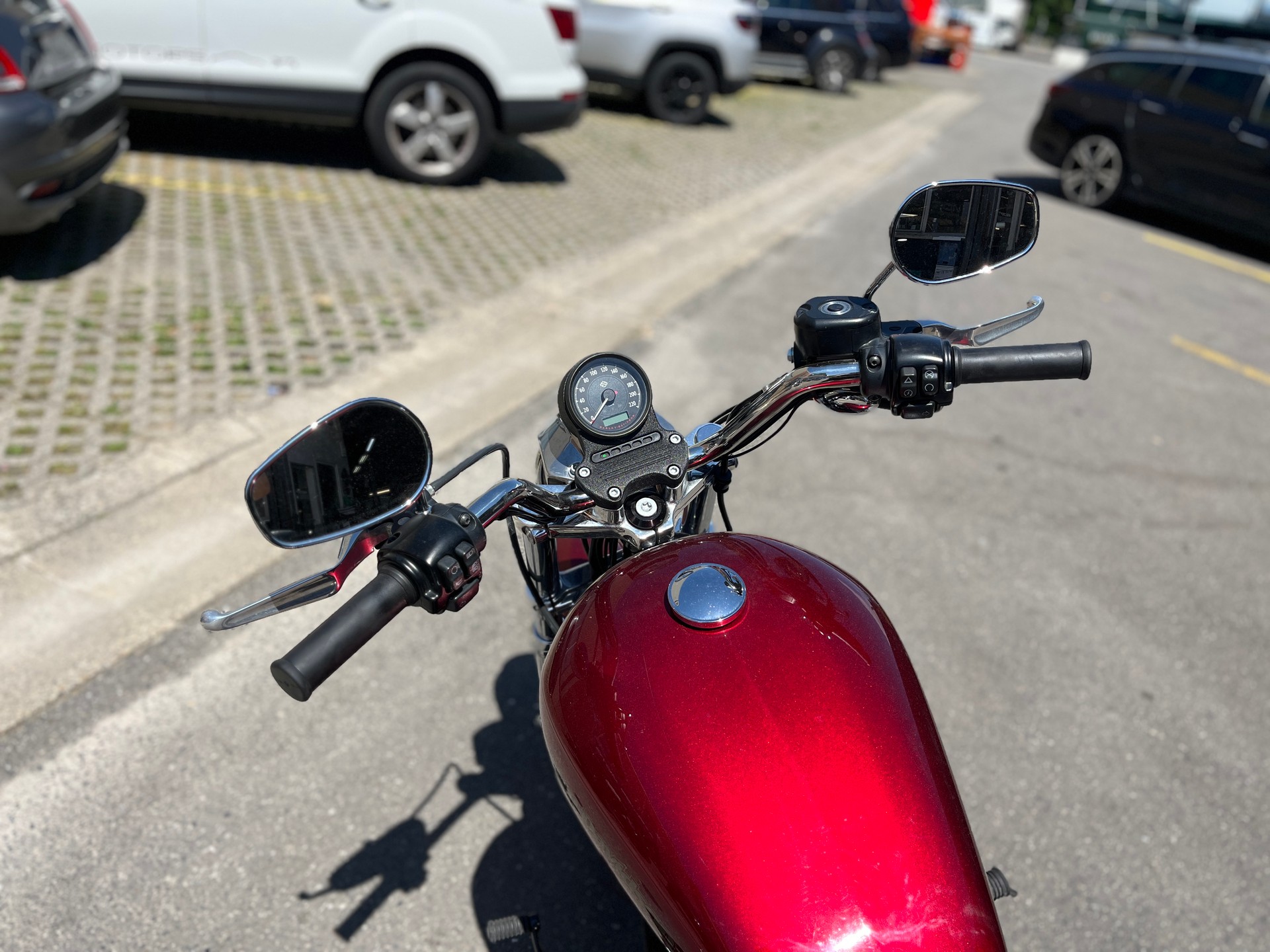 HARLEY-DAVIDSON XL 883 L Sportster Super Low ABS-image-7