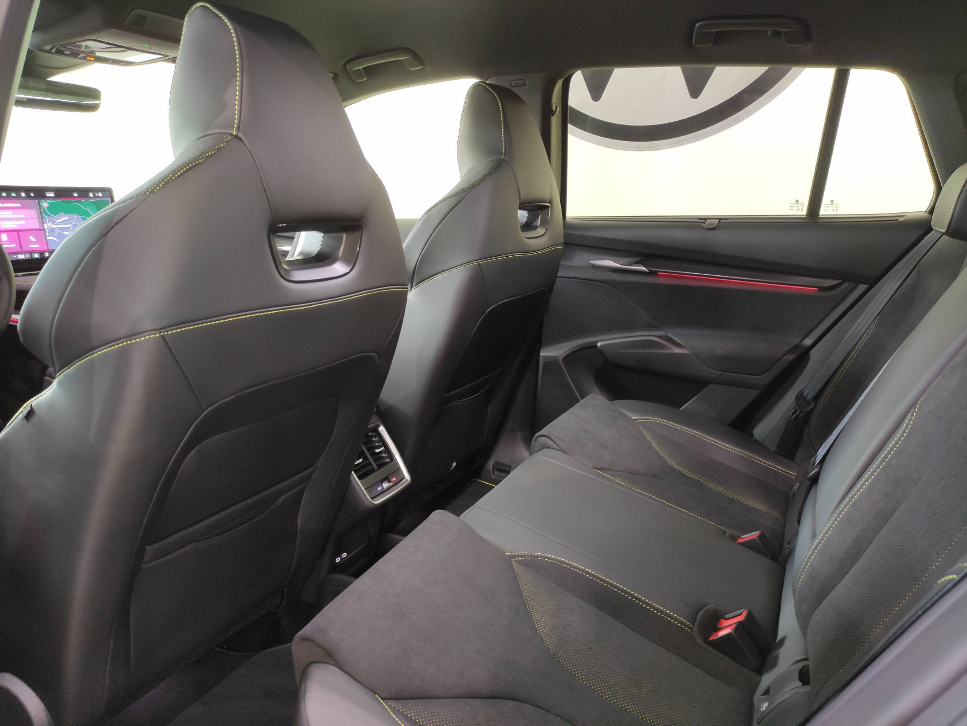 SKODA Elroq RS 4x4 MAXX-image-11