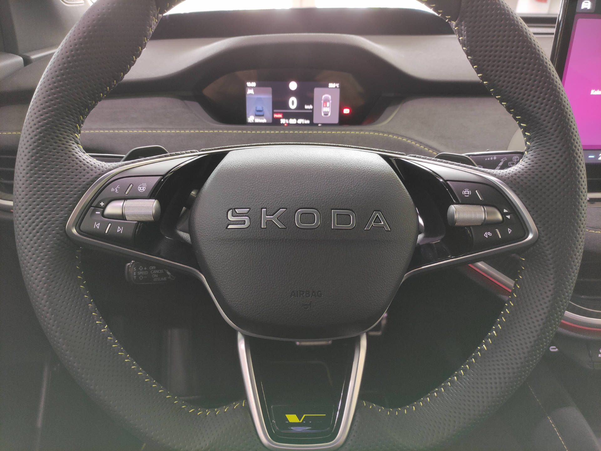 SKODA Elroq RS 4x4 MAXX-image-5
