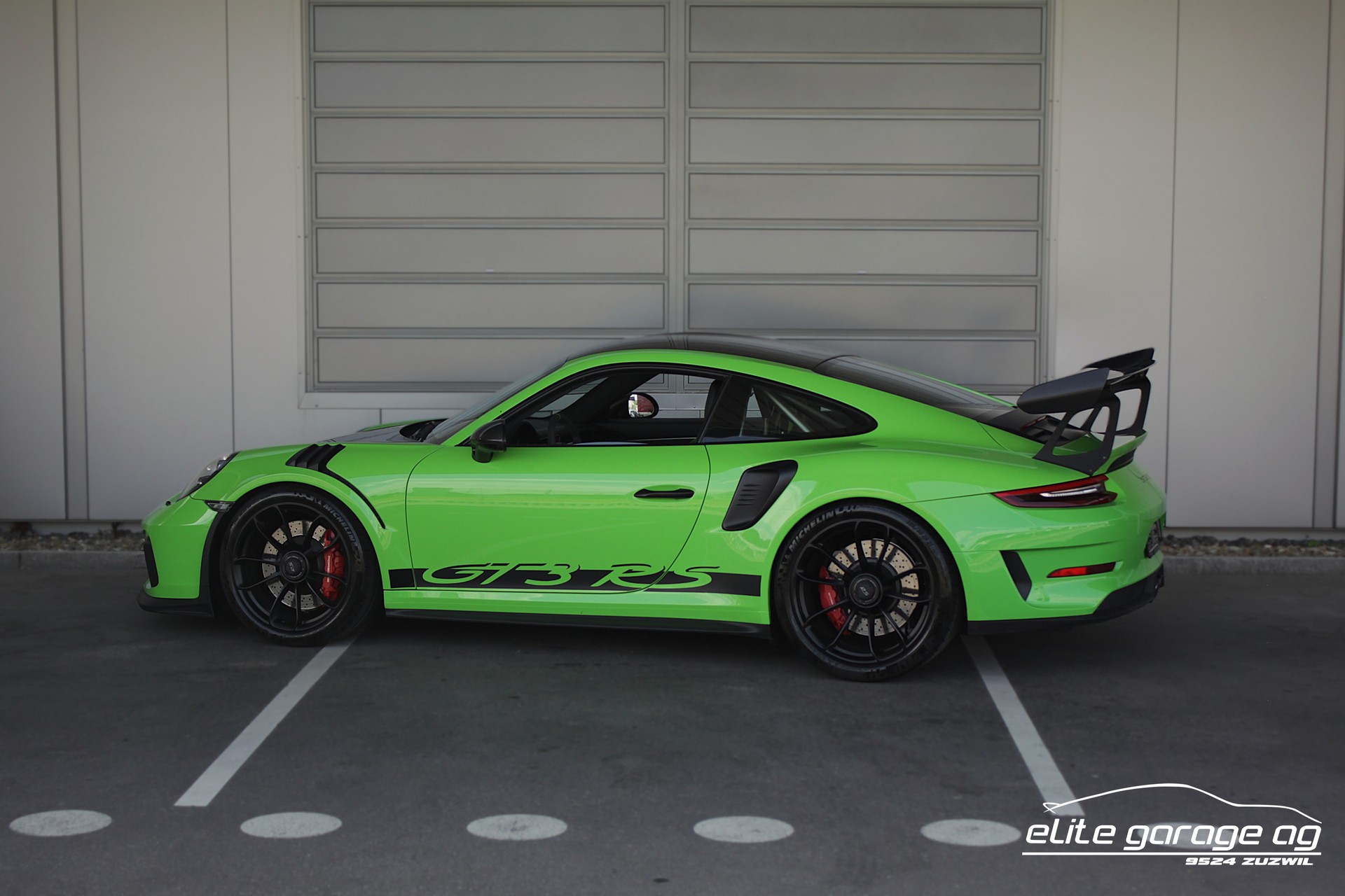 PORSCHE 911 GT3 RS PDK LIEBHABERFAHRZEUG IN LIZARD GRÜN-image-2