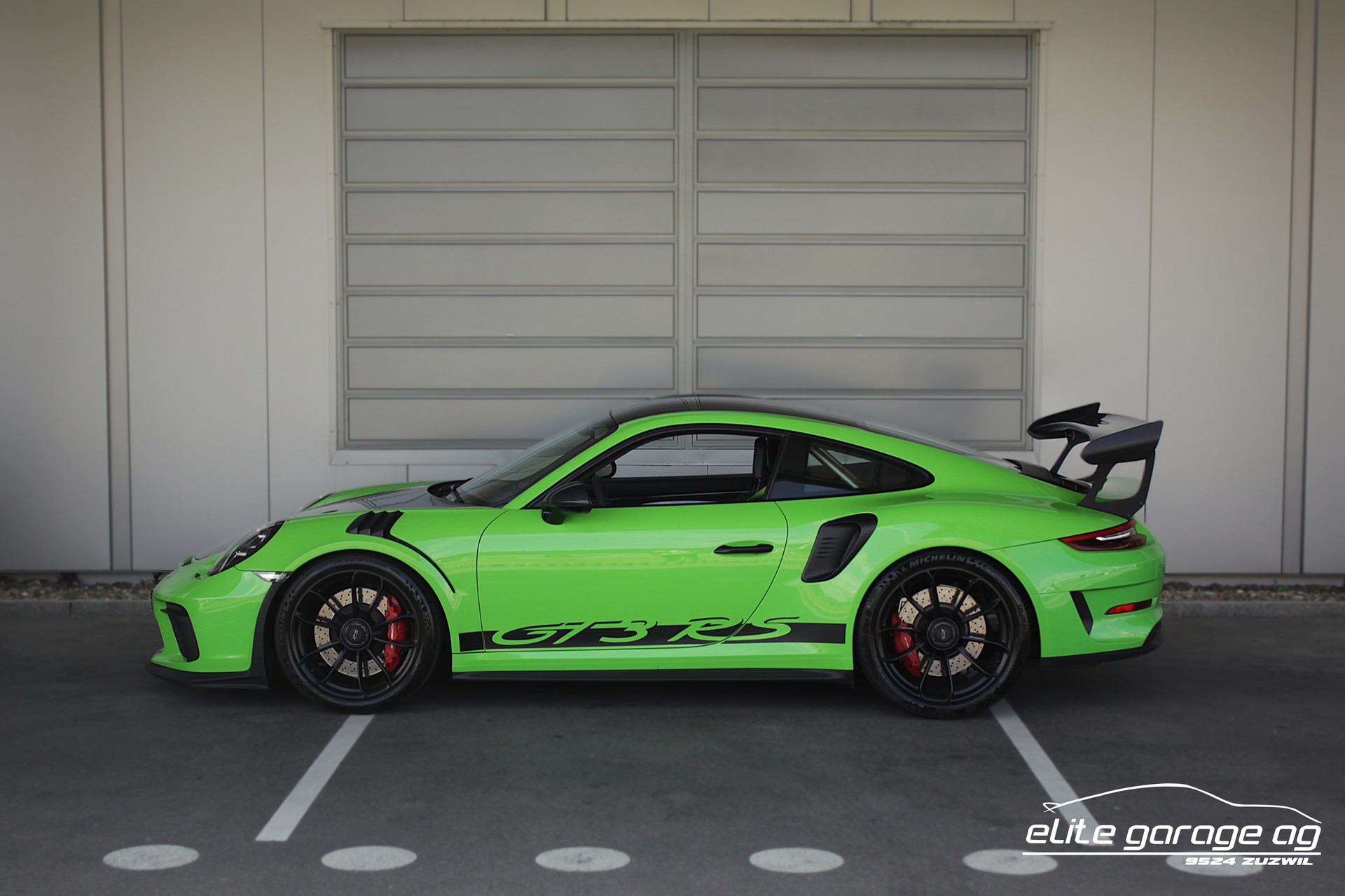 PORSCHE 911 GT3 RS PDK LIEBHABERFAHRZEUG IN LIZARD GRÜN-image-1