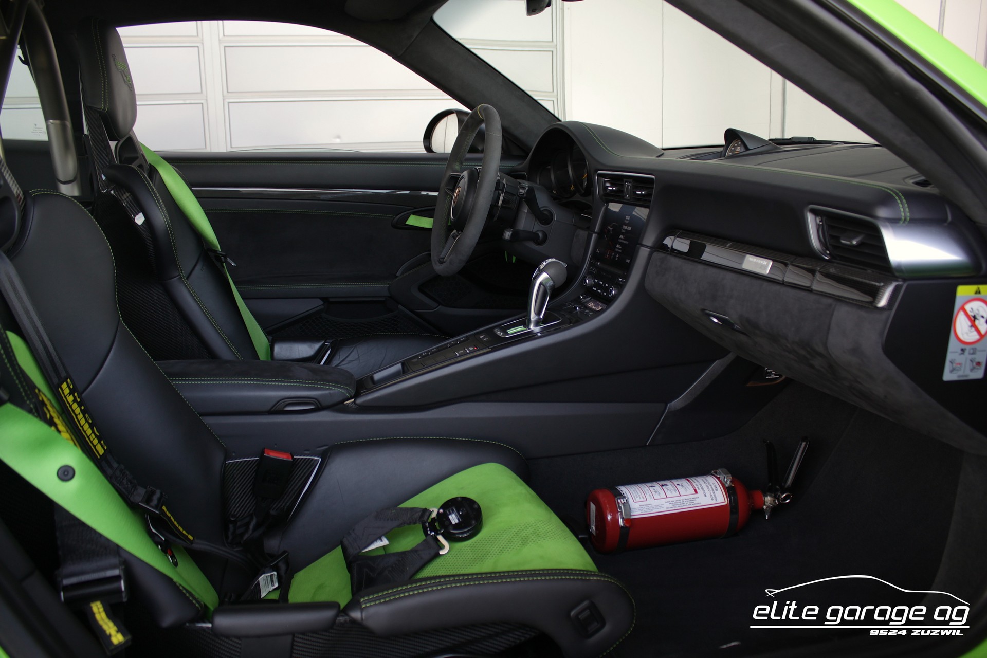 PORSCHE 911 GT3 RS PDK LIEBHABERFAHRZEUG IN LIZARD GRÜN-image-14