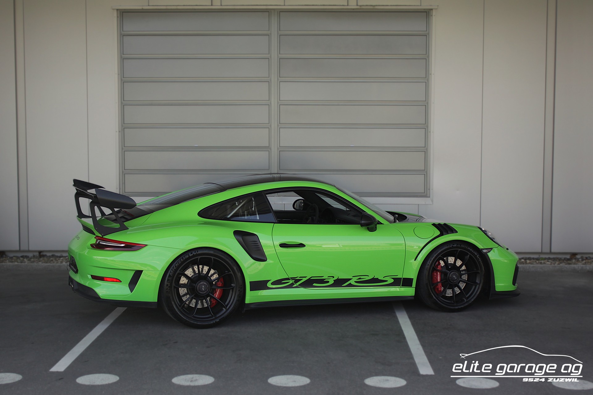 PORSCHE 911 GT3 RS PDK LIEBHABERFAHRZEUG IN LIZARD GRÜN-image-4
